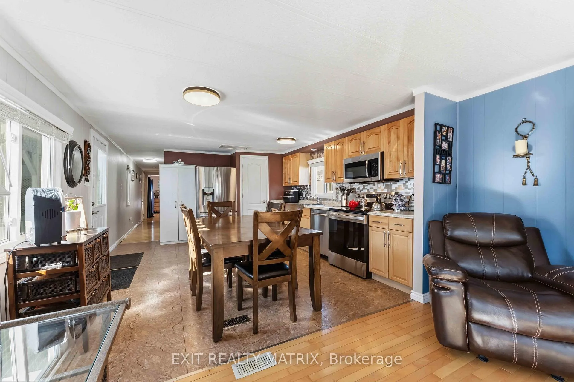 Photo 9 of 1018 Vista Barrett Private, Ottawa, Greely — HOMEH