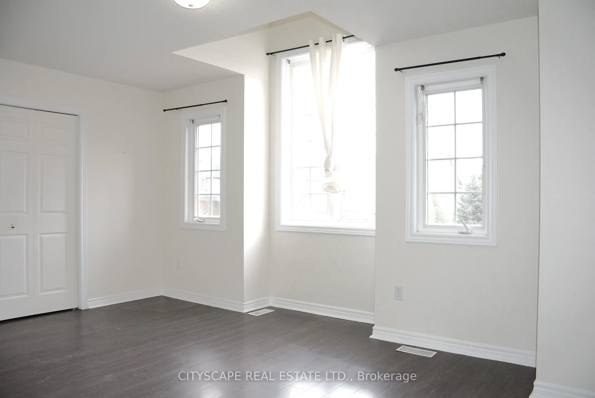 Photo 33 of 4 Wilton Road, Guelph, Victoria North — HOMEH