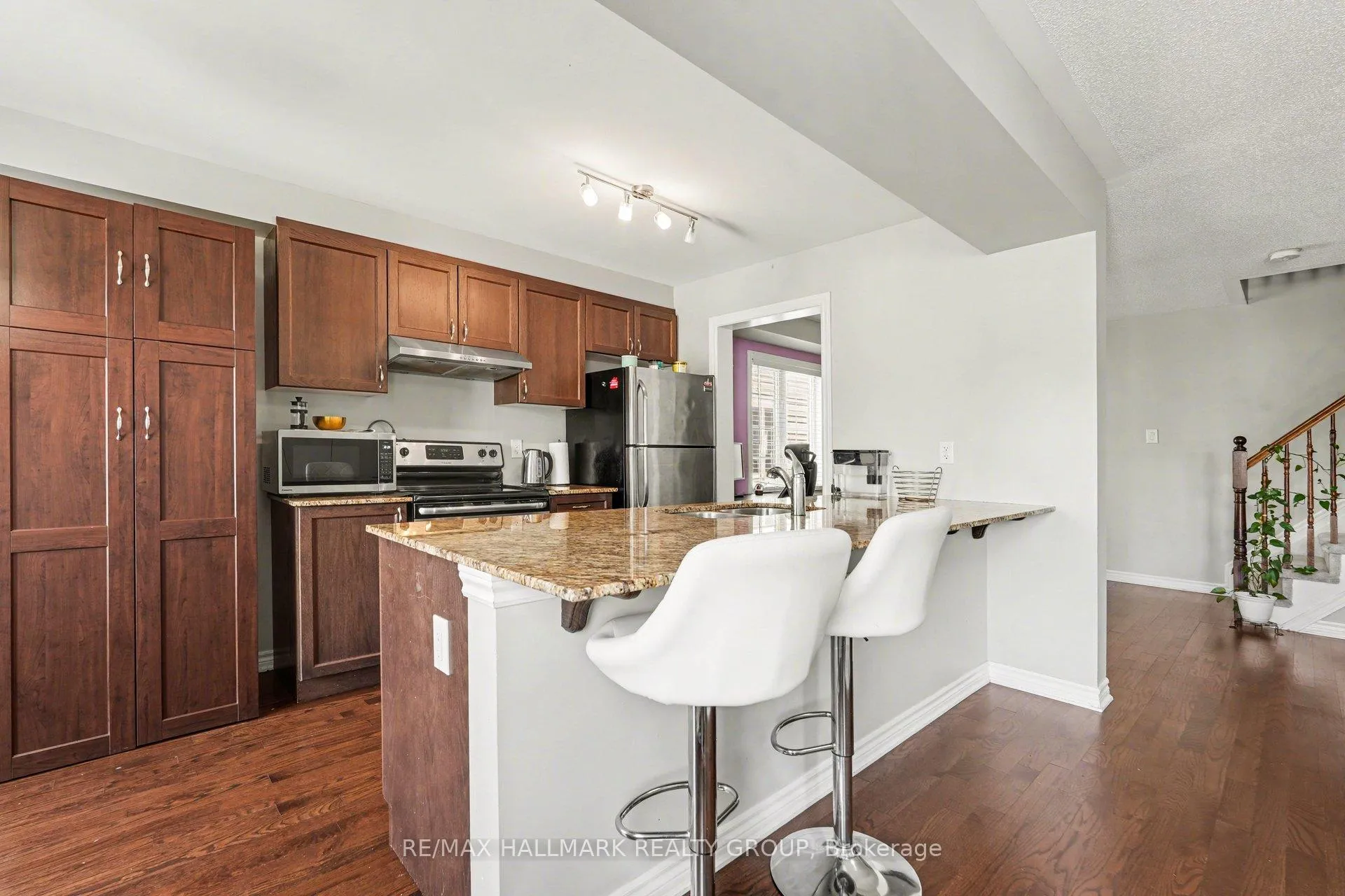 Photo 10 of 217 Bensinger Way, Ottawa, Stittsville (North) — HOMEH