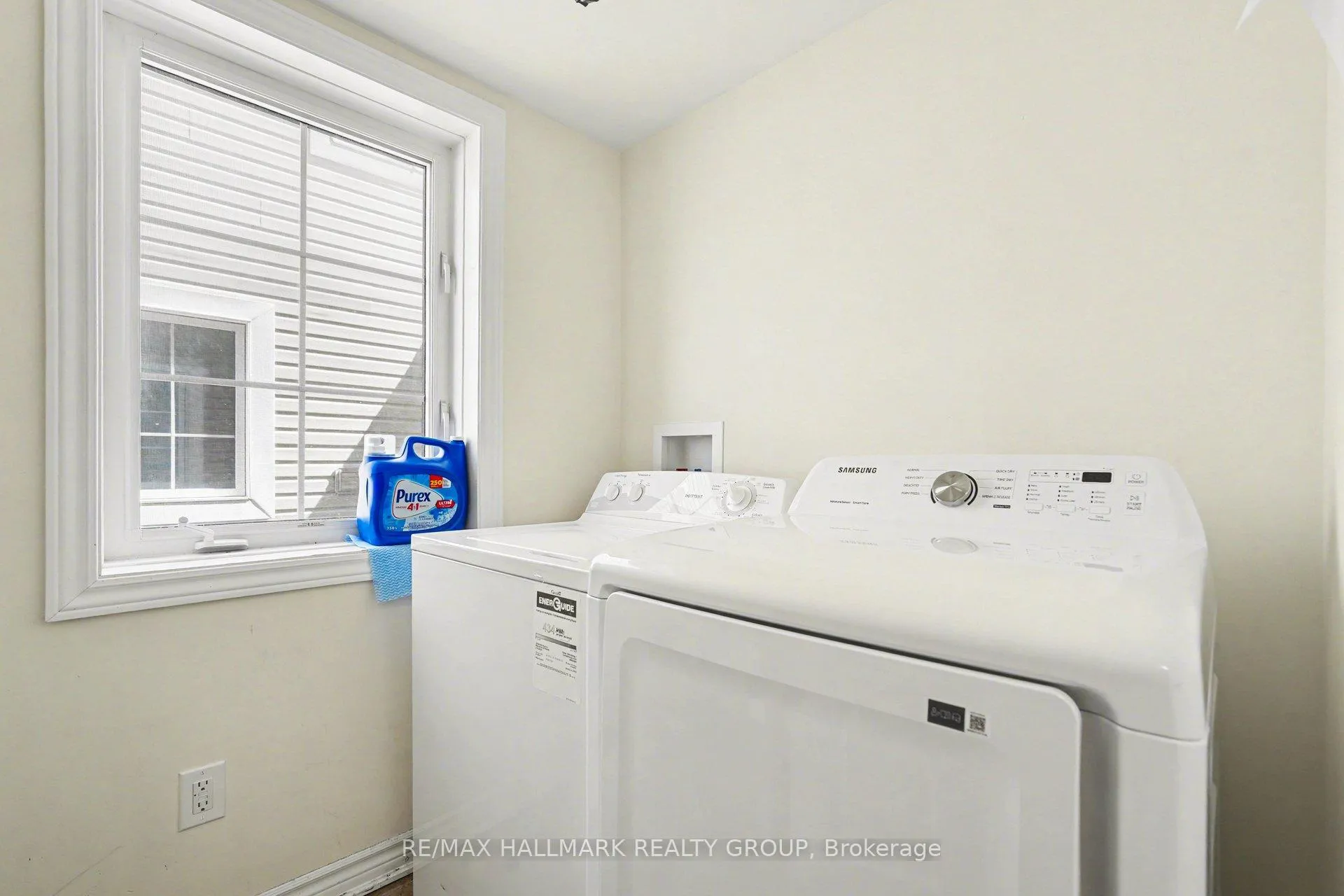 Photo 11 of 217 Bensinger Way, Ottawa, Stittsville (North) — HOMEH