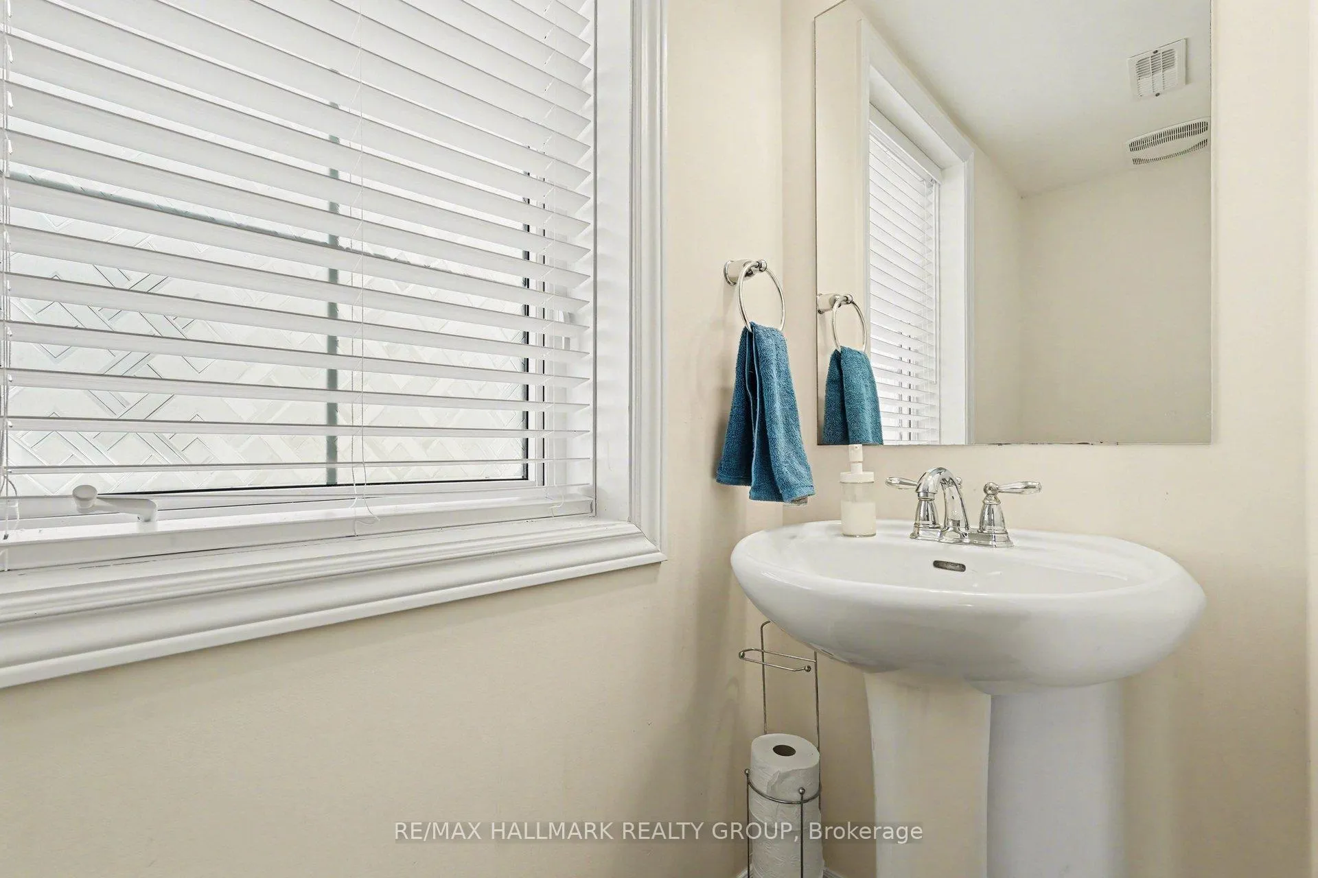 Photo 12 of 217 Bensinger Way, Ottawa, Stittsville (North) — HOMEH