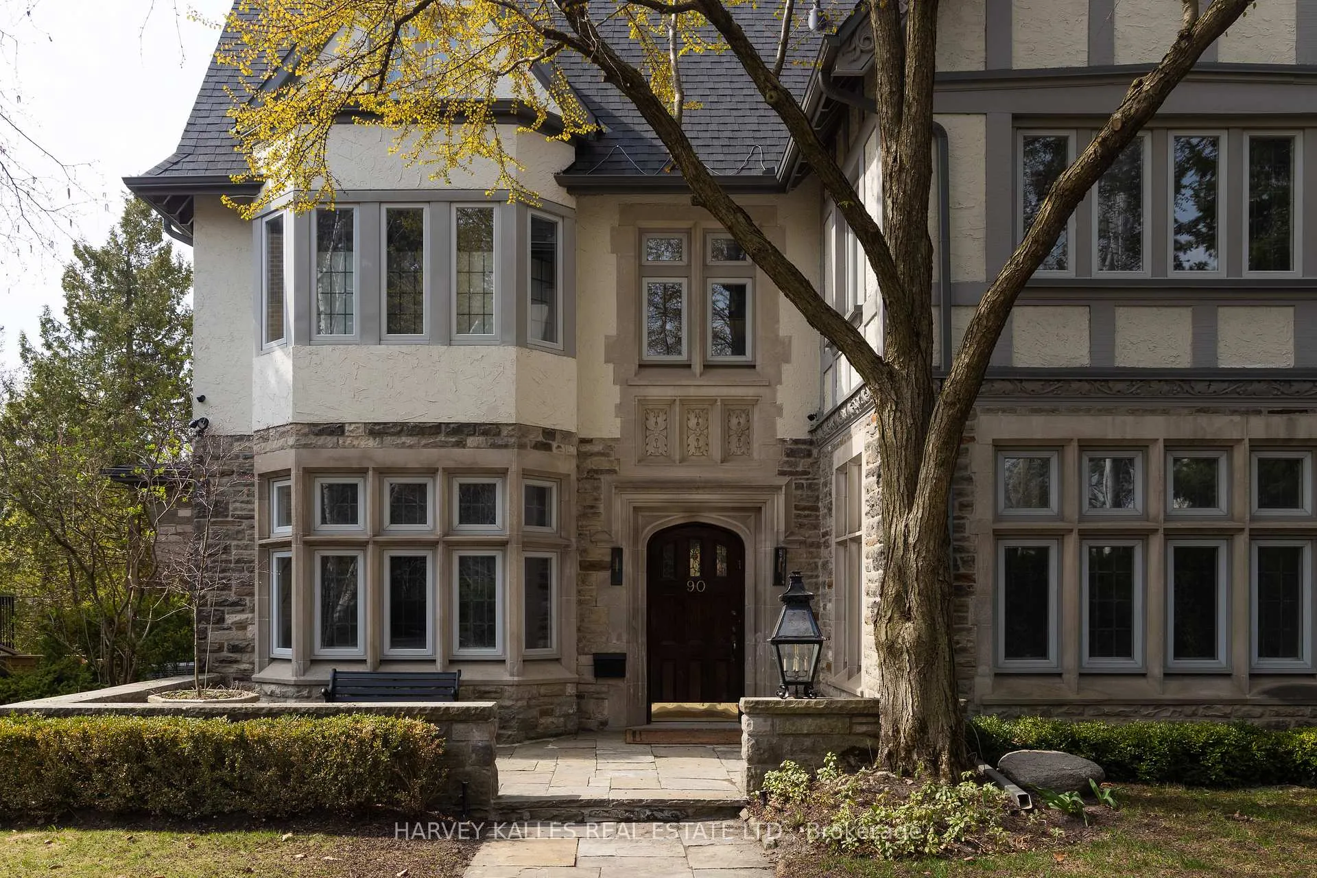 Photo 2 of 90 Old Forest Hill Road, Toronto, Forest Hill South — HOMEH
