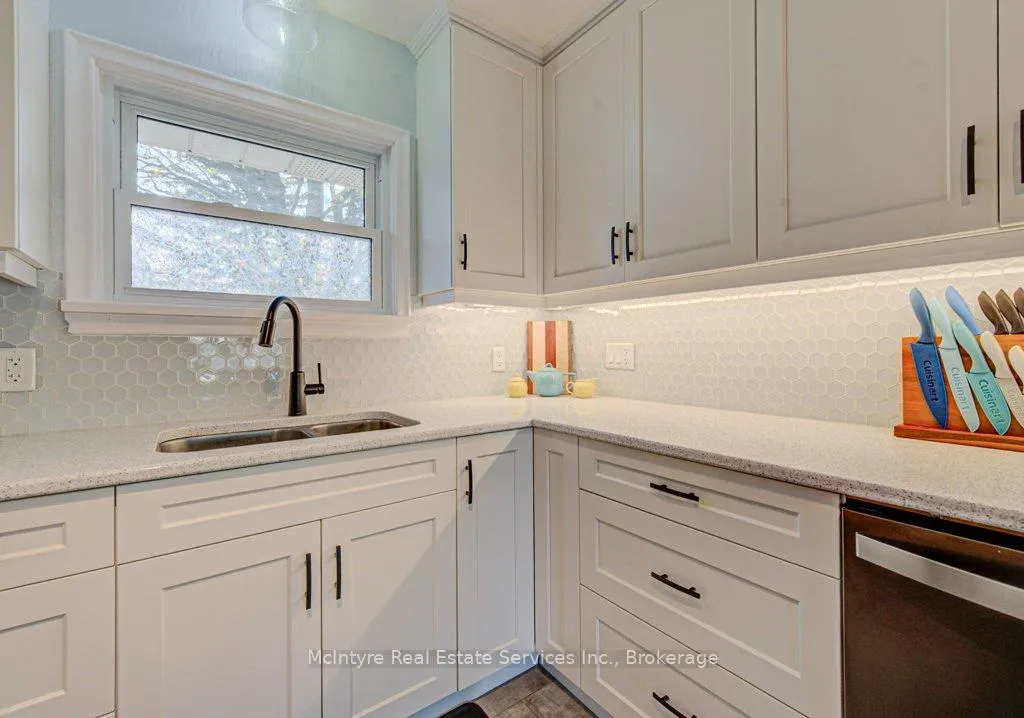 Photo 16 of 549 Dunbar Road, Kitchener — HOMEH