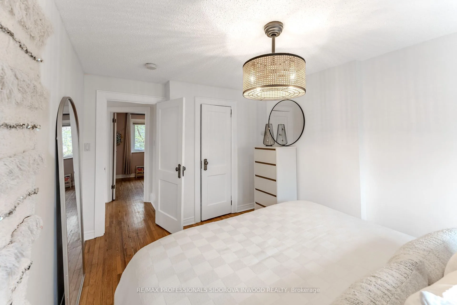 Photo 12 of 16 Howick Avenue, Toronto, Weston-Pellam Park — HOMEH