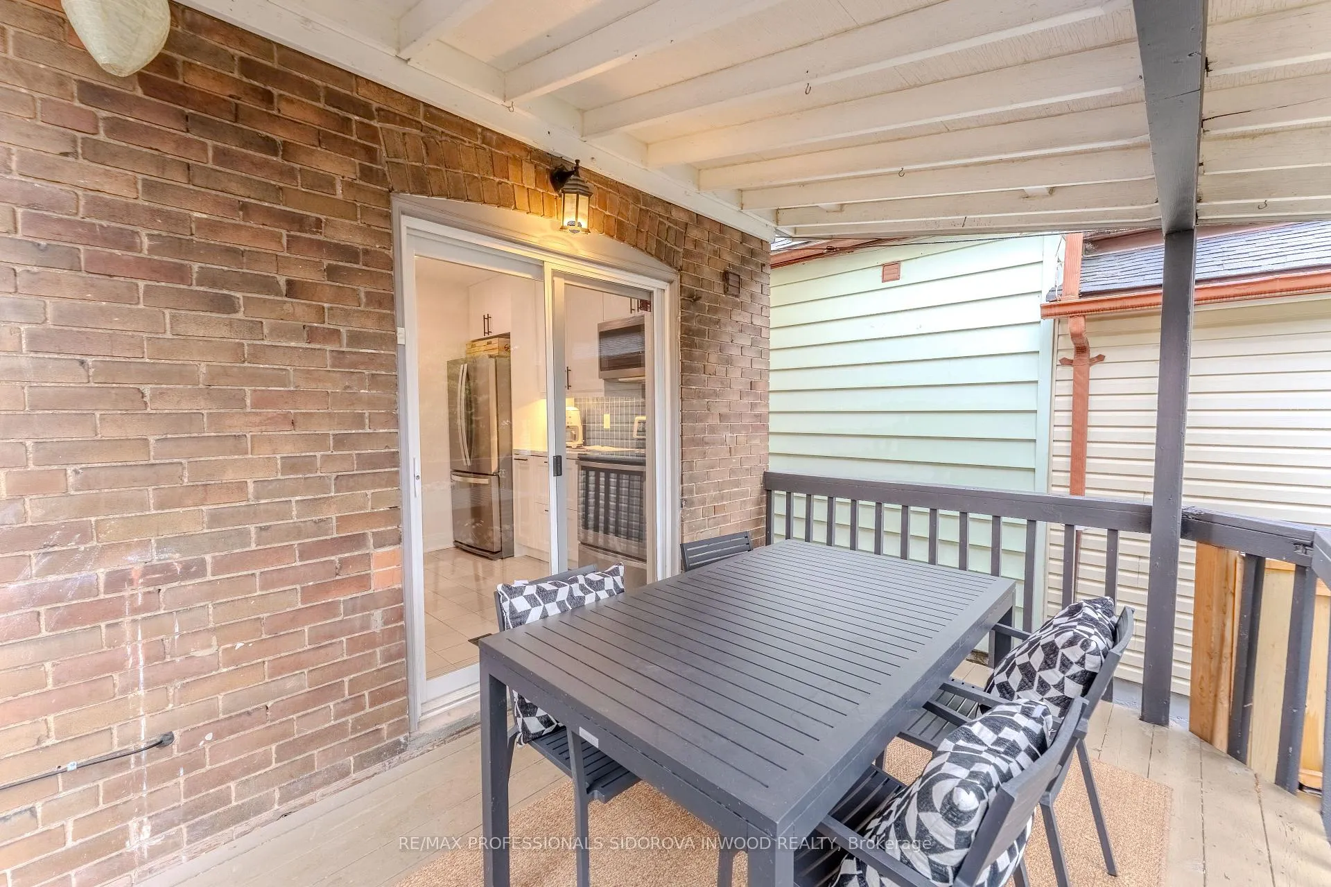 Photo 23 of 16 Howick Avenue, Toronto, Weston-Pellam Park — HOMEH