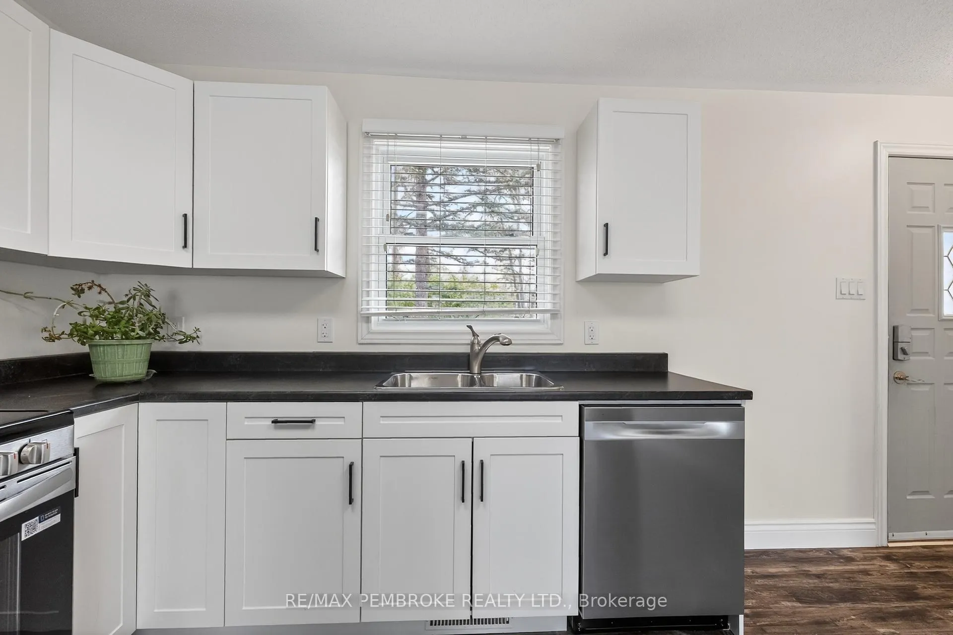Photo 14 of 12 Alder Crescent, Deep River — HOMEH