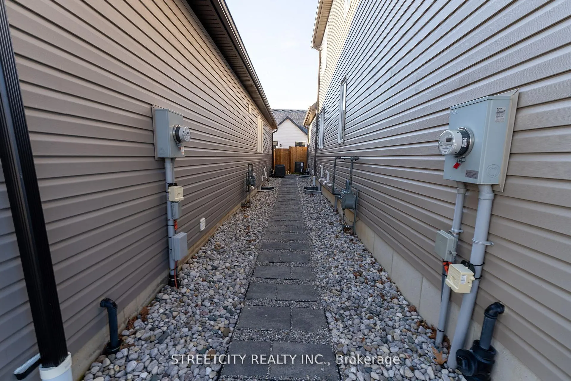 Photo 31 of 56 Compass Trail, Central Elgin, Port Stanley — HOMEH