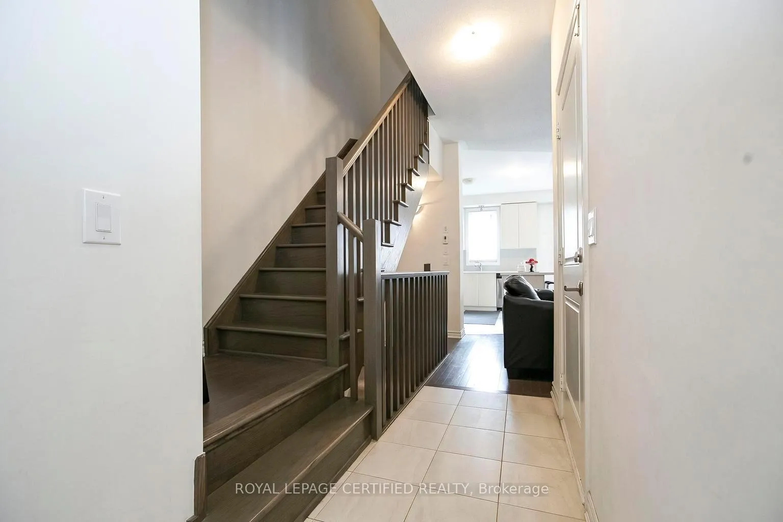 Photo 5 of Unit 42, 50 Edinburgh Drive, Brampton, Bram West — HOMEH