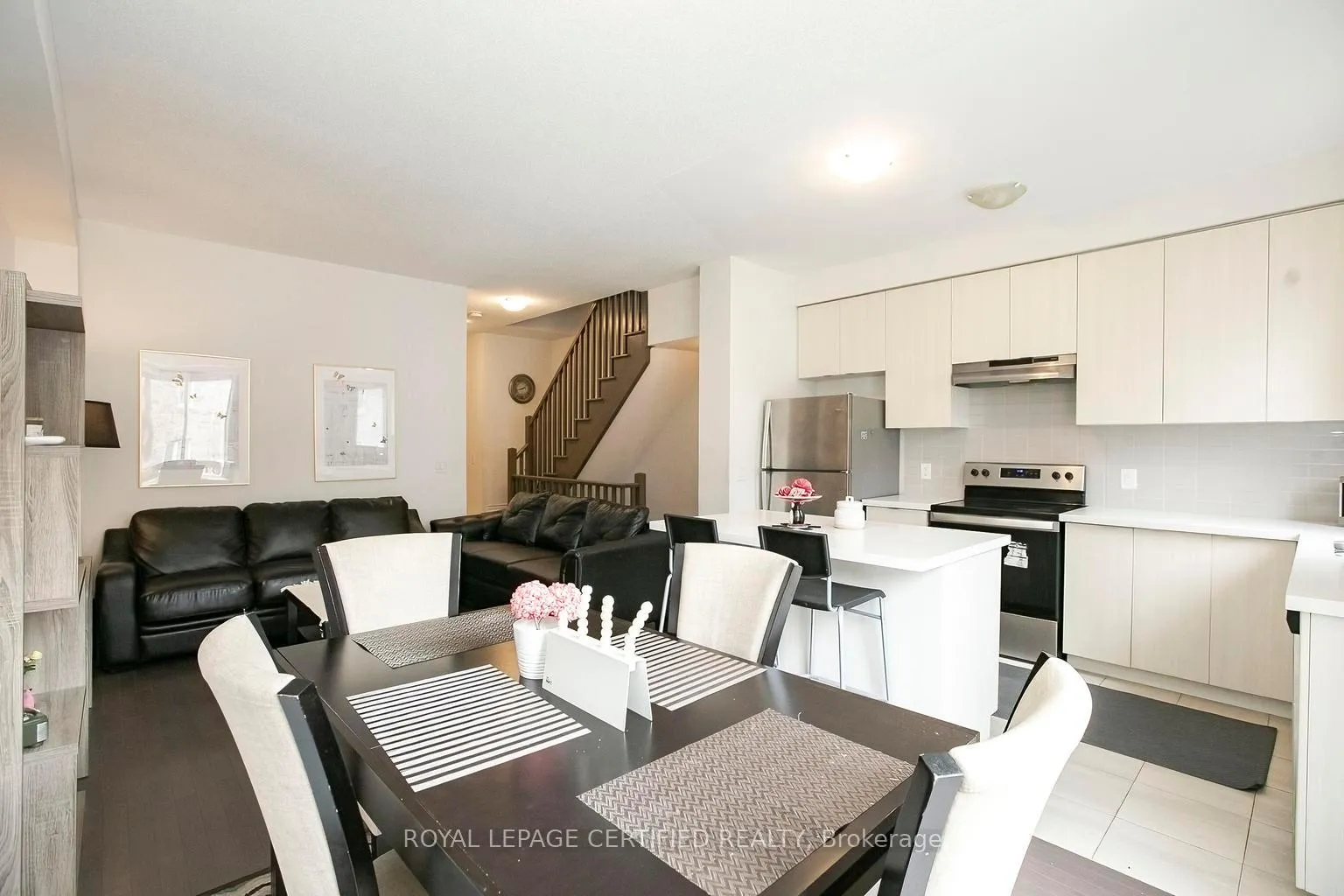 Photo 7 of Unit 42, 50 Edinburgh Drive, Brampton, Bram West — HOMEH