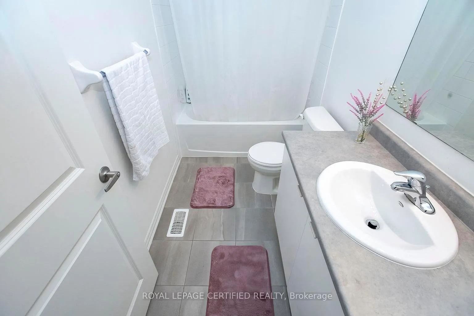 Photo 39 of Unit 42, 50 Edinburgh Drive, Brampton, Bram West — HOMEH