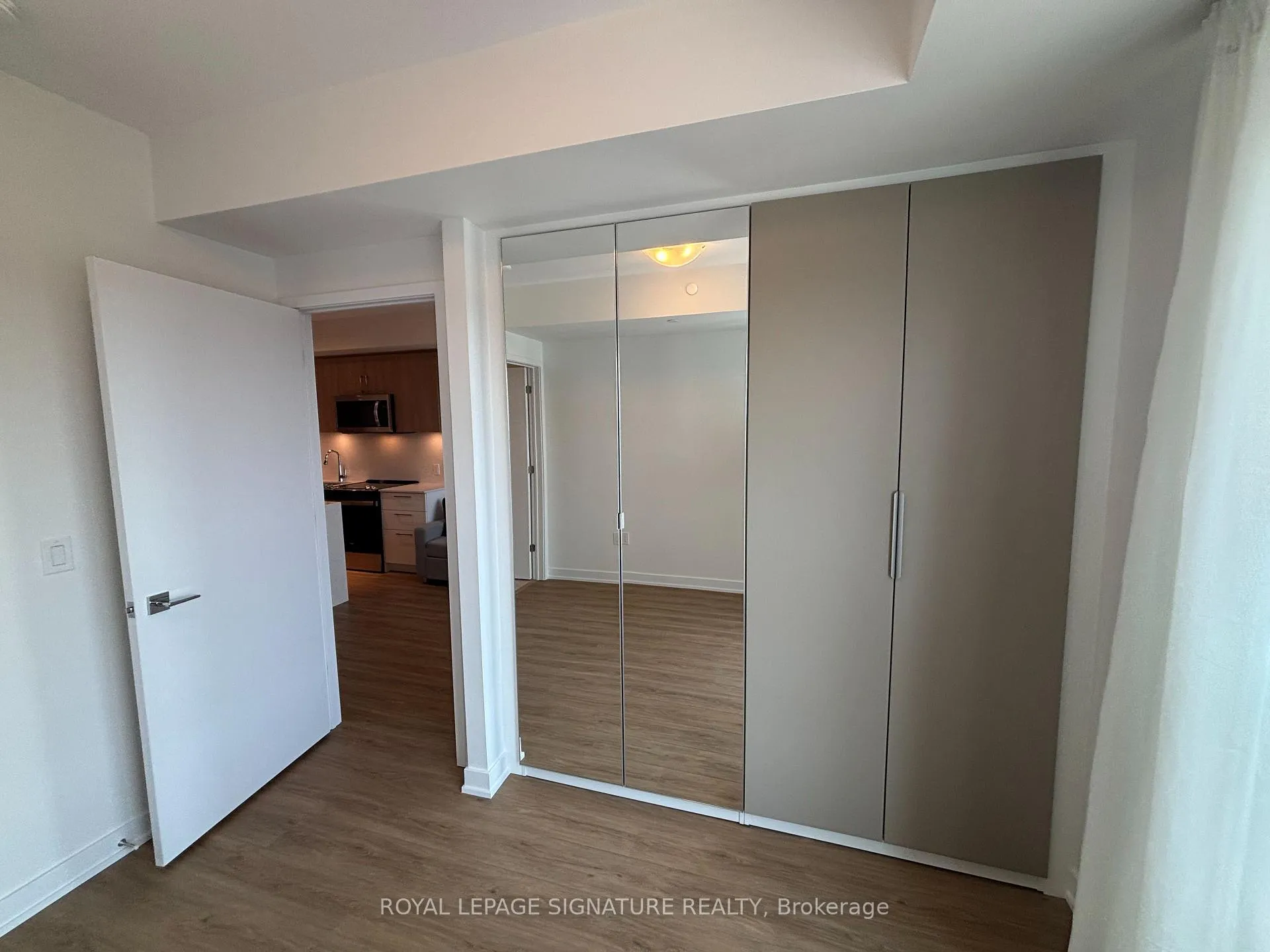 Photo 11 of Unit LPH02, 500 Plains Road, Burlington, LaSalle — HOMEH