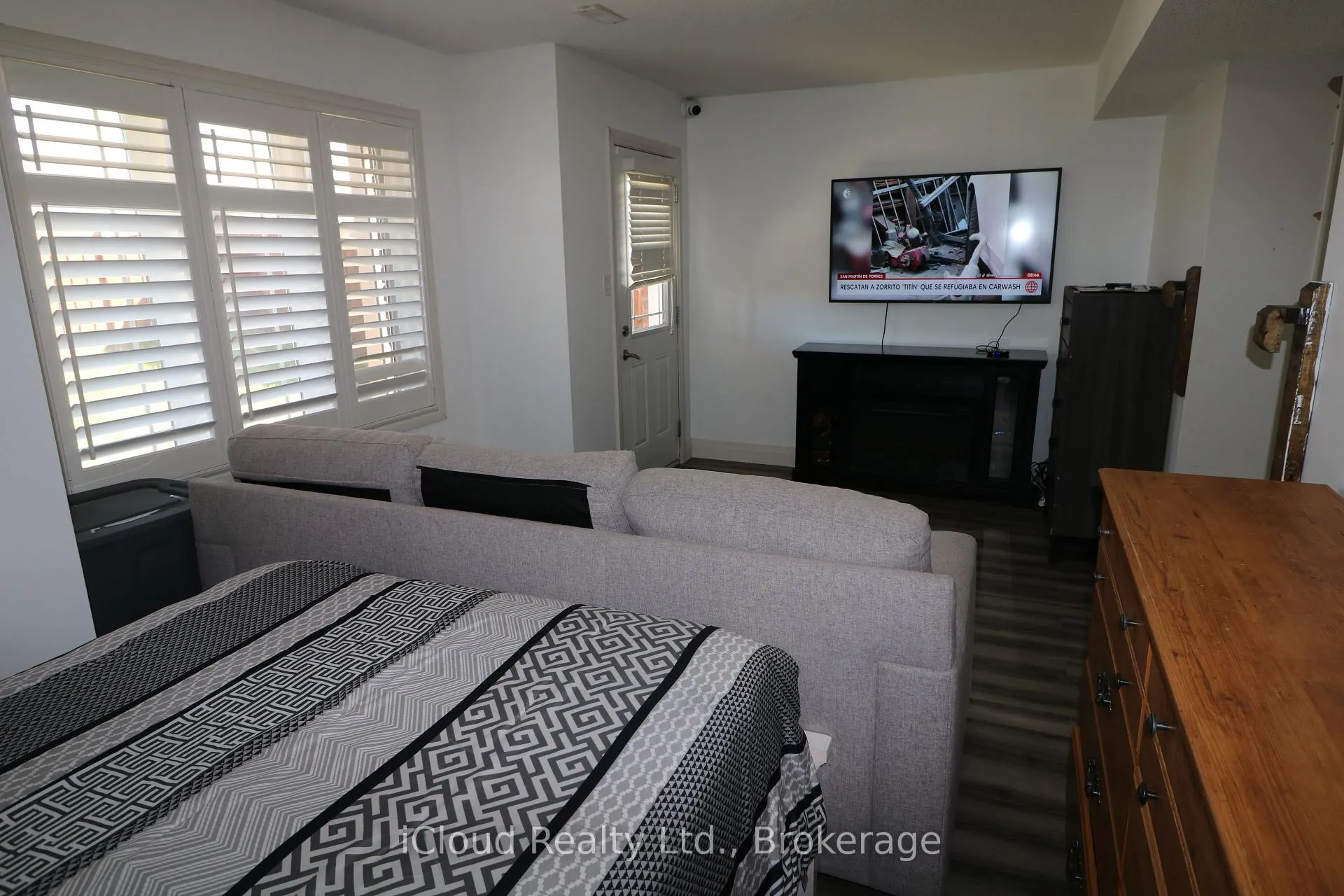 Photo 8 of 1355 Coleman Crescent, Innisfil, Alcona — HOMEH