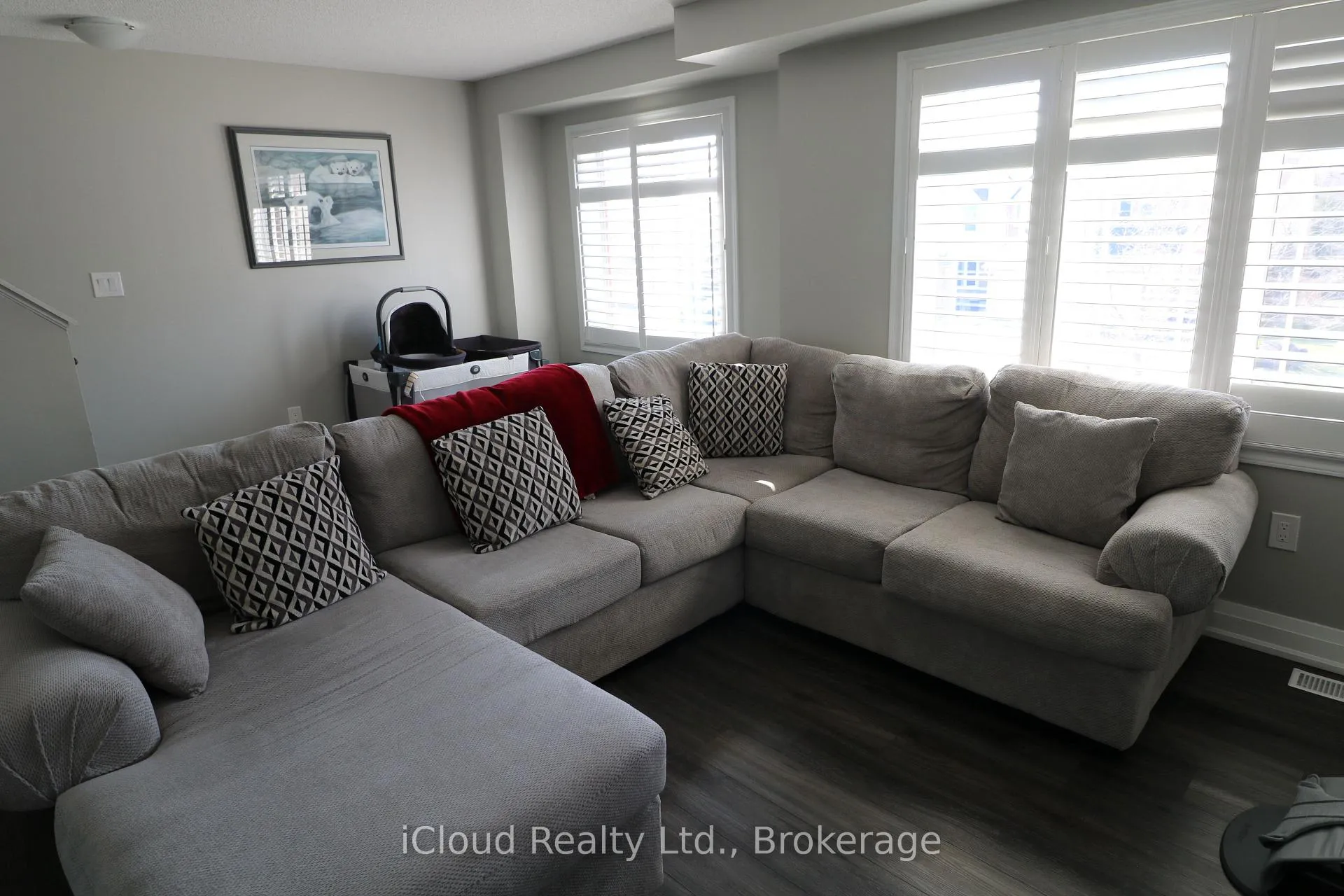 Photo 12 of 1355 Coleman Crescent, Innisfil, Alcona — HOMEH