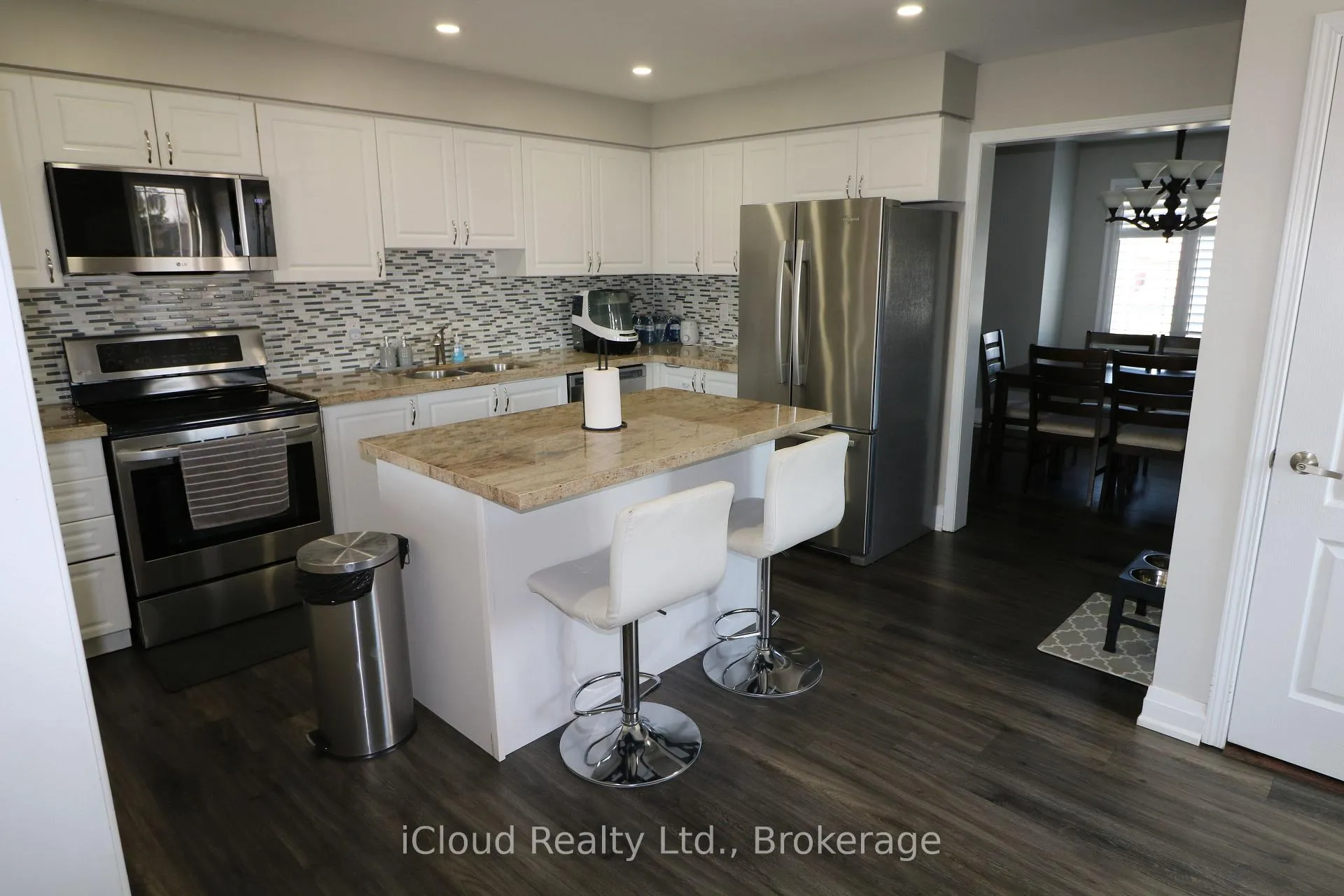 Photo 13 of 1355 Coleman Crescent, Innisfil, Alcona — HOMEH