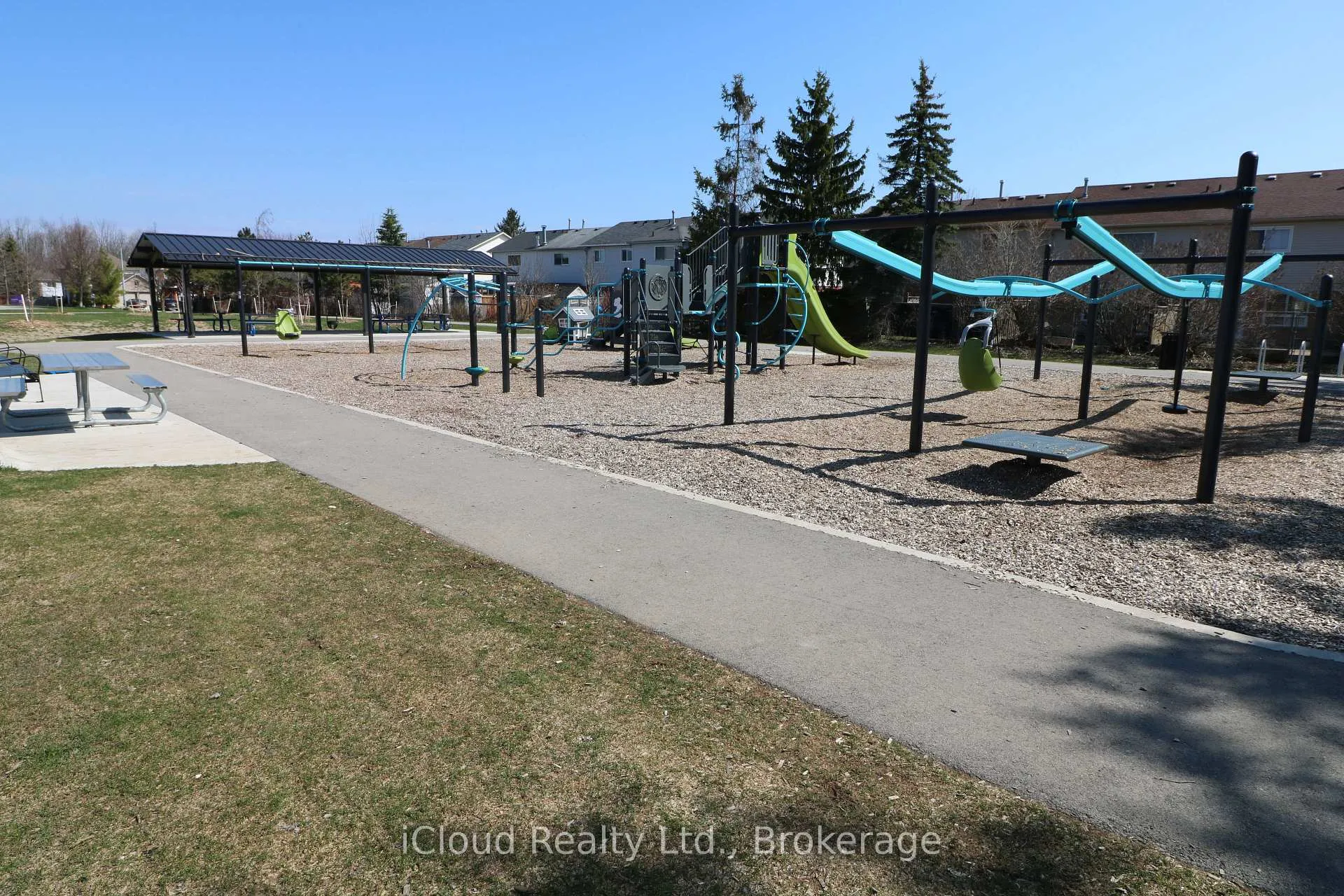Photo 25 of 1355 Coleman Crescent, Innisfil, Alcona — HOMEH