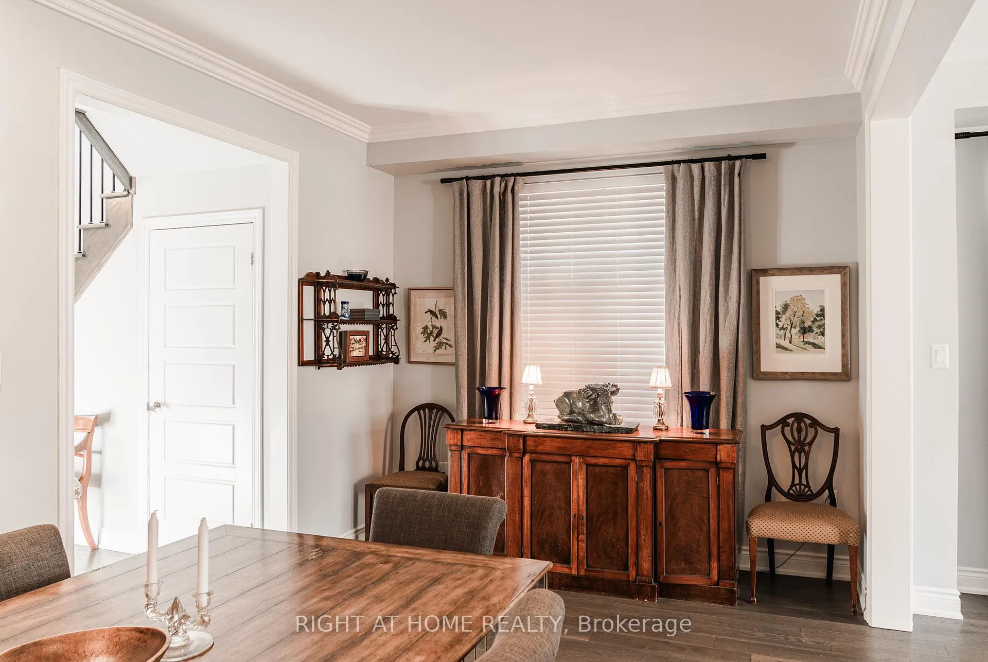 Photo 10 of 26 Great Heron Court, King, King City — HOMEH
