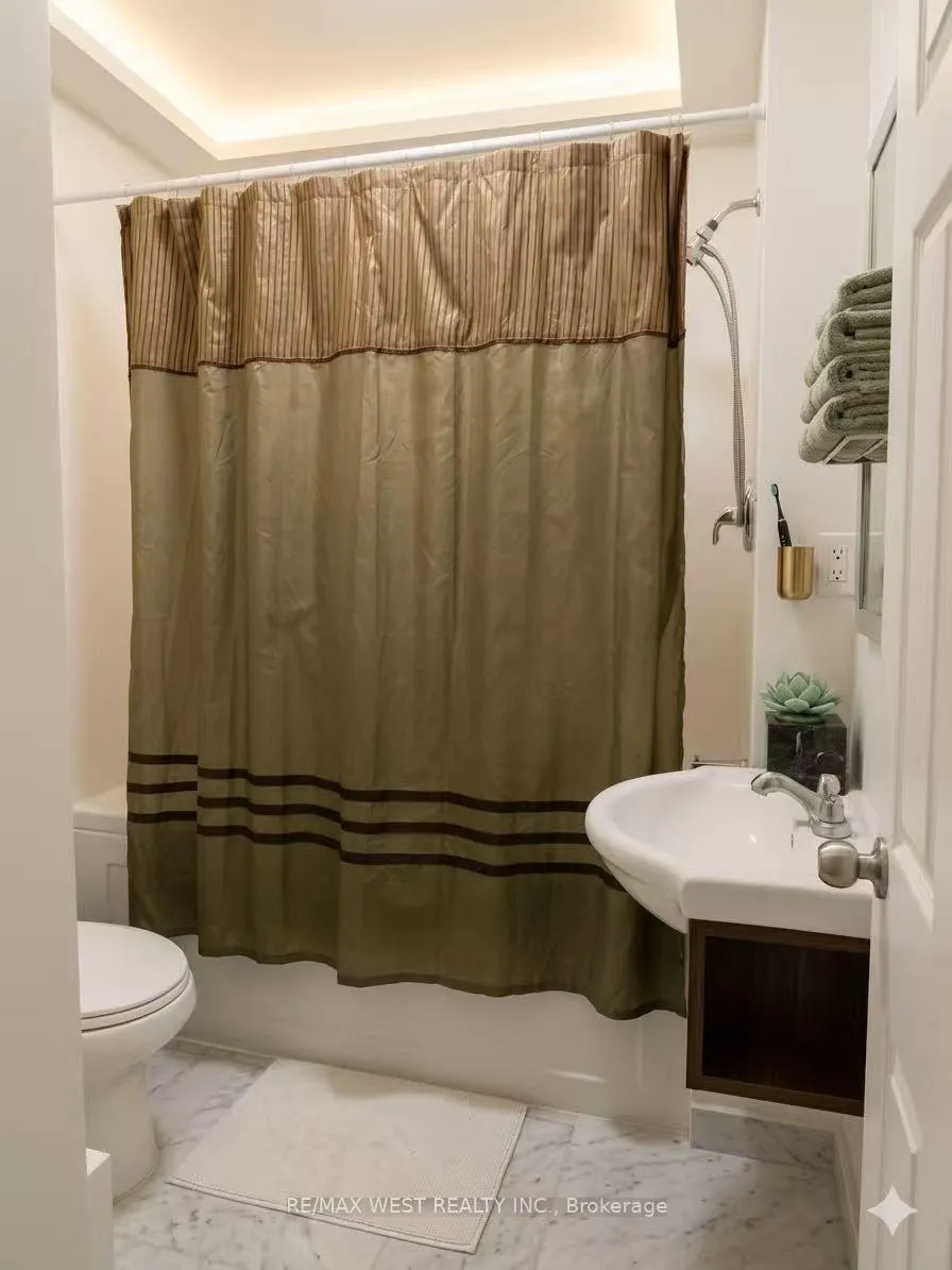 Photo 5 of 555 St. Clair Avenue, Toronto, Wychwood — HOMEH