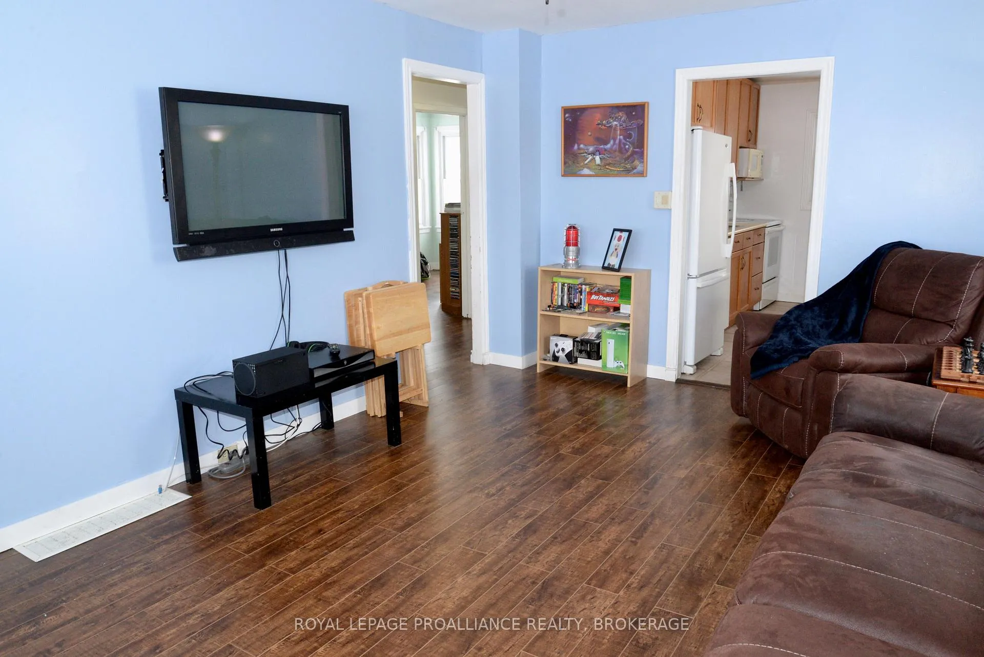 Photo 9 of 66 Fergus Street, Kingston, East of Sir John A. Blvd — HOMEH