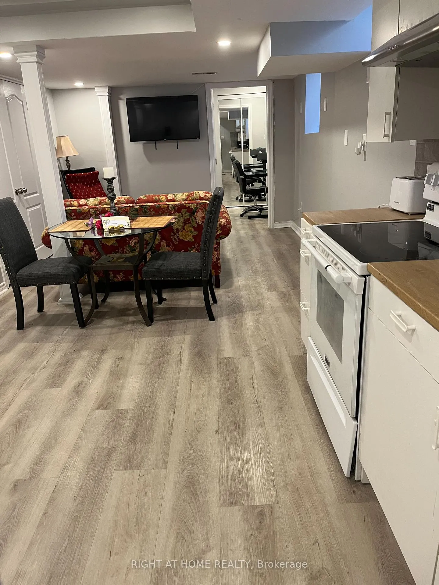Photo 5 of Unit BASEMENT, 27 Dills Crescent E, Milton, Dempsey — HOMEH