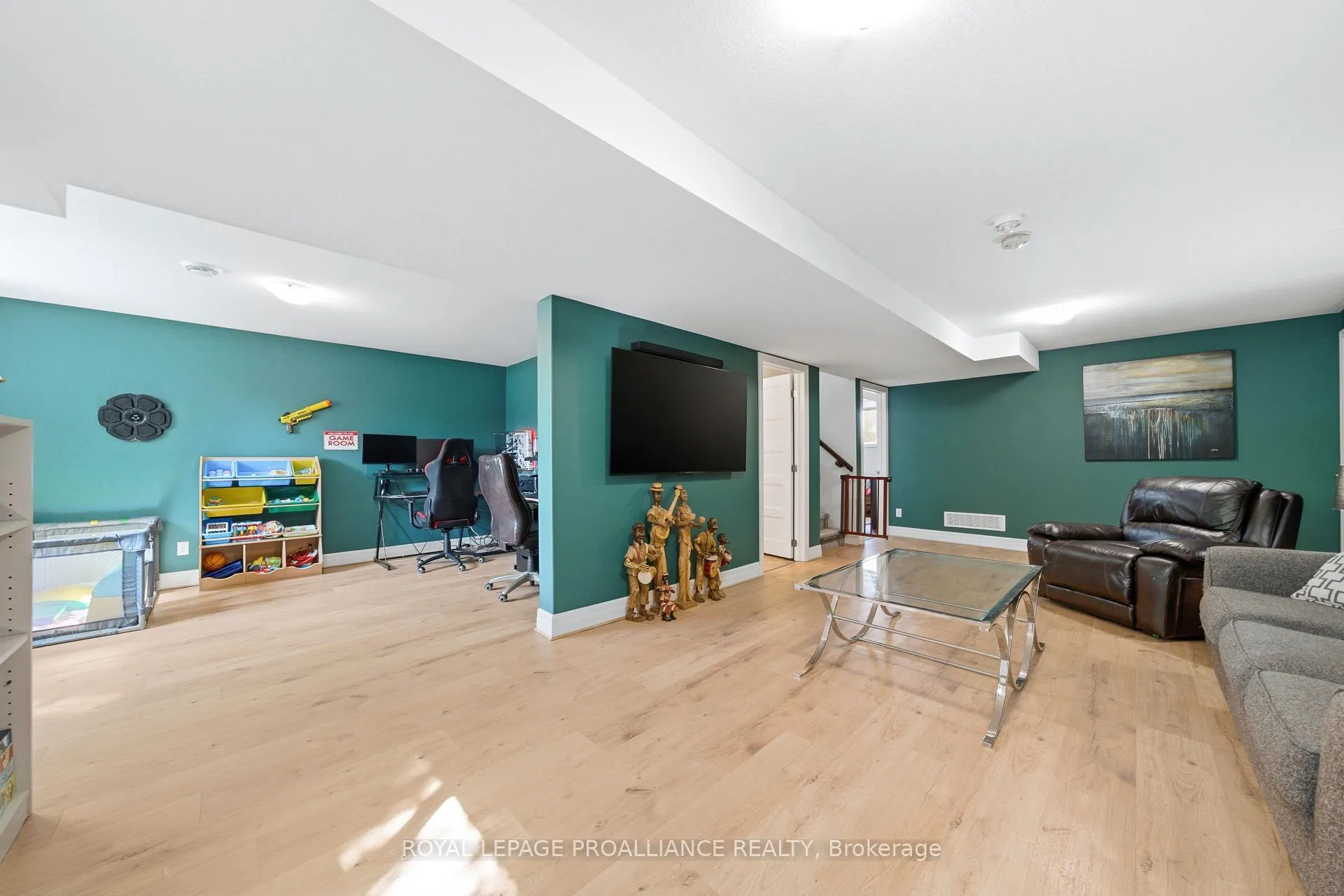 Photo 22 of 198 Moira Street W, Belleville, Belleville Ward — HOMEH