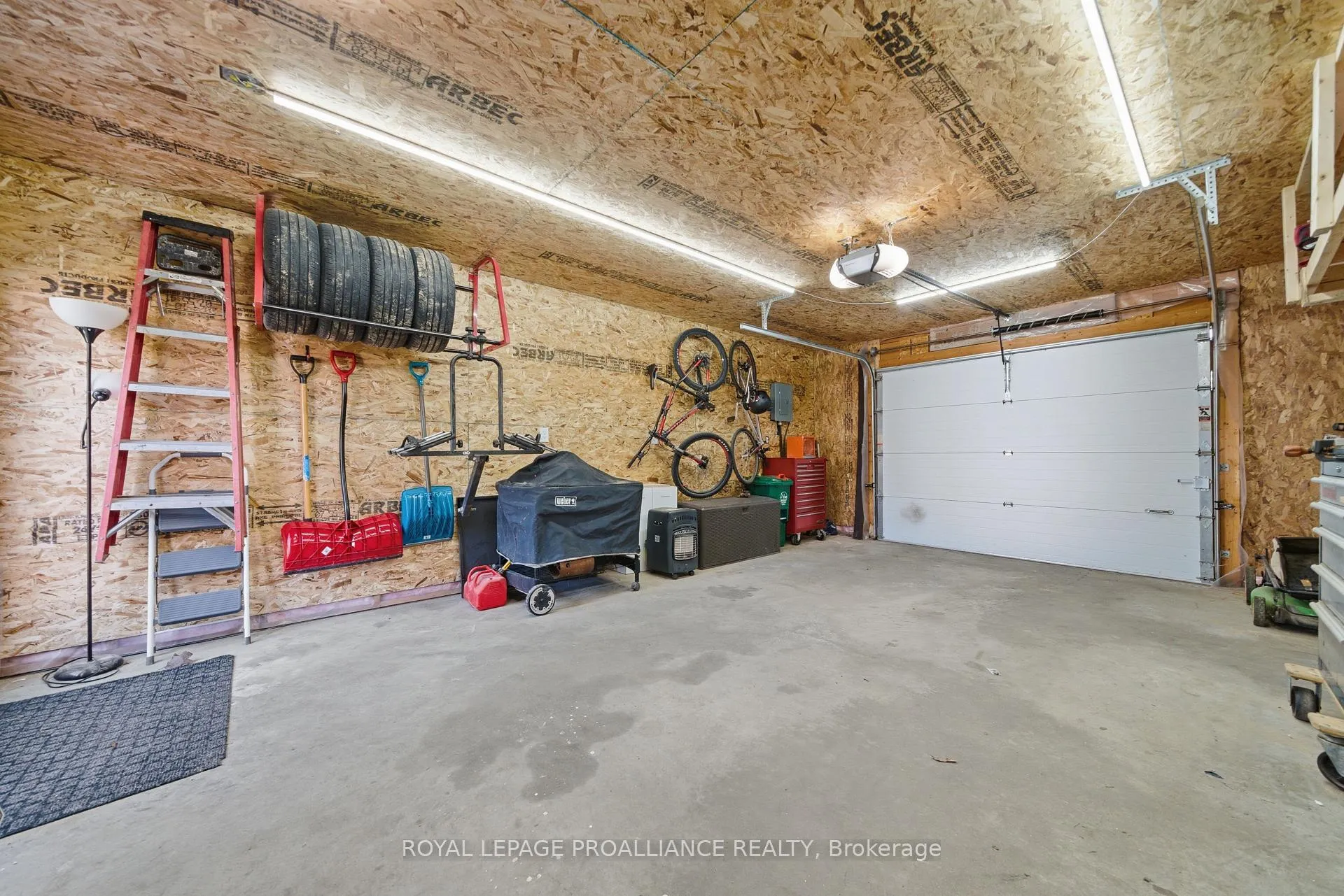 Photo 25 of 198 Moira Street W, Belleville, Belleville Ward — HOMEH