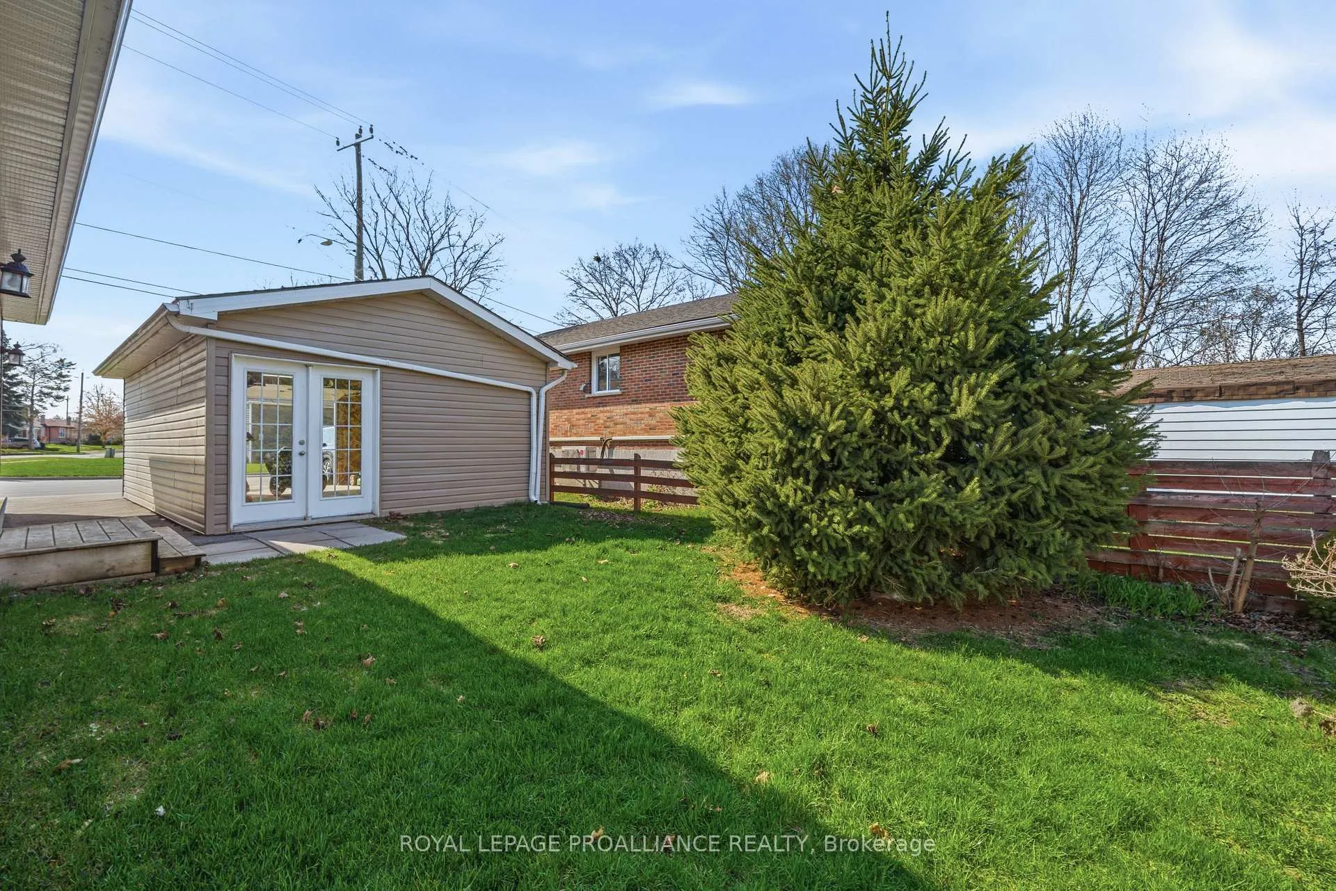 Photo 26 of 198 Moira Street W, Belleville, Belleville Ward — HOMEH