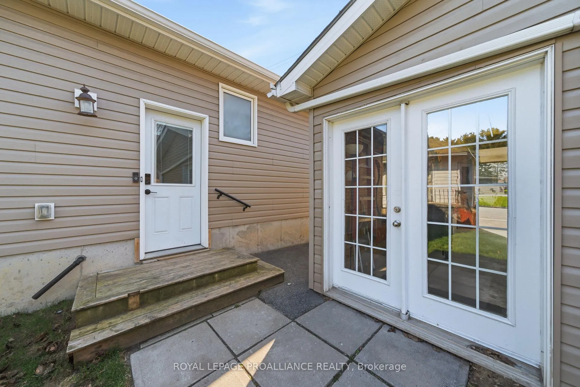 Photo 28 of 198 Moira Street W, Belleville, Belleville Ward — HOMEH