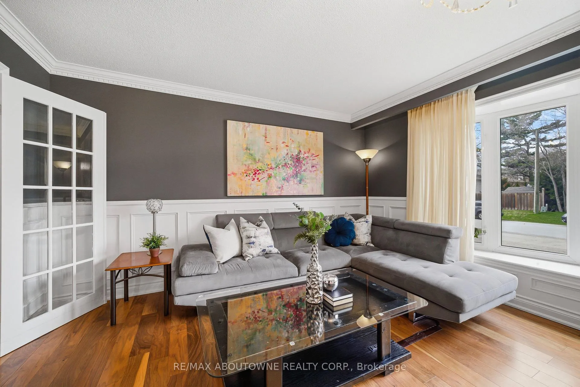 Photo 8 of 1100 Shaw Street, Oakville, West — HOMEH