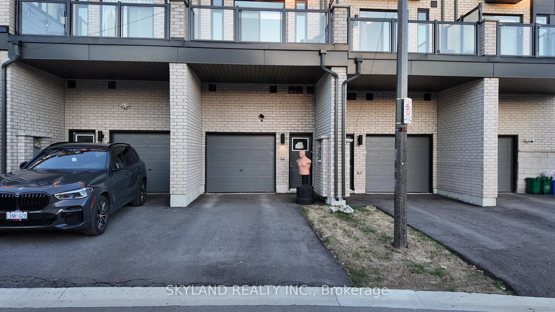 Photo 27 of 1798 Donald Cousens Parkway, Markham, Cornell — HOMEH