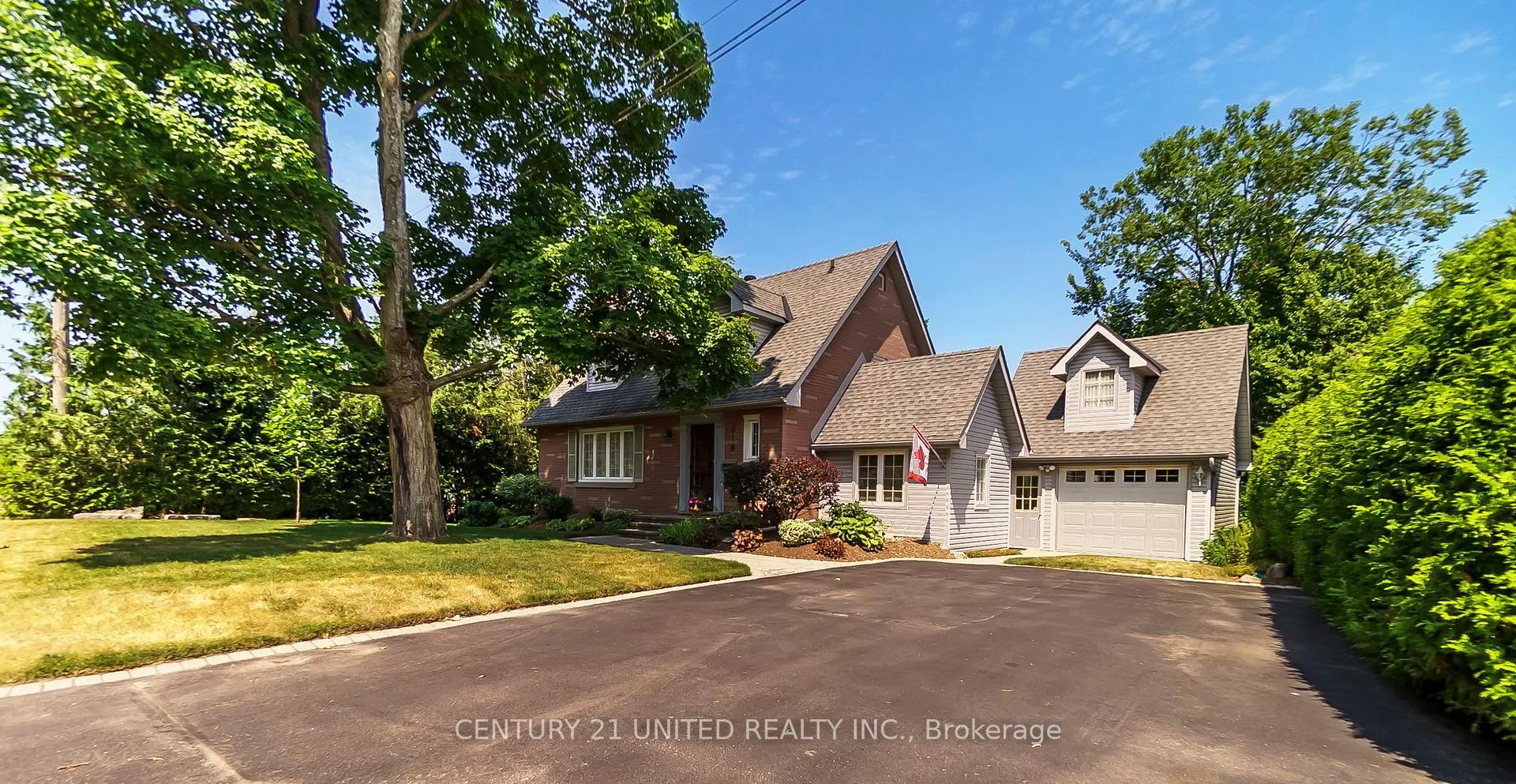 Photo 1 of 916 Valleyview Drive, Peterborough, Monaghan Ward 2 — HOMEH