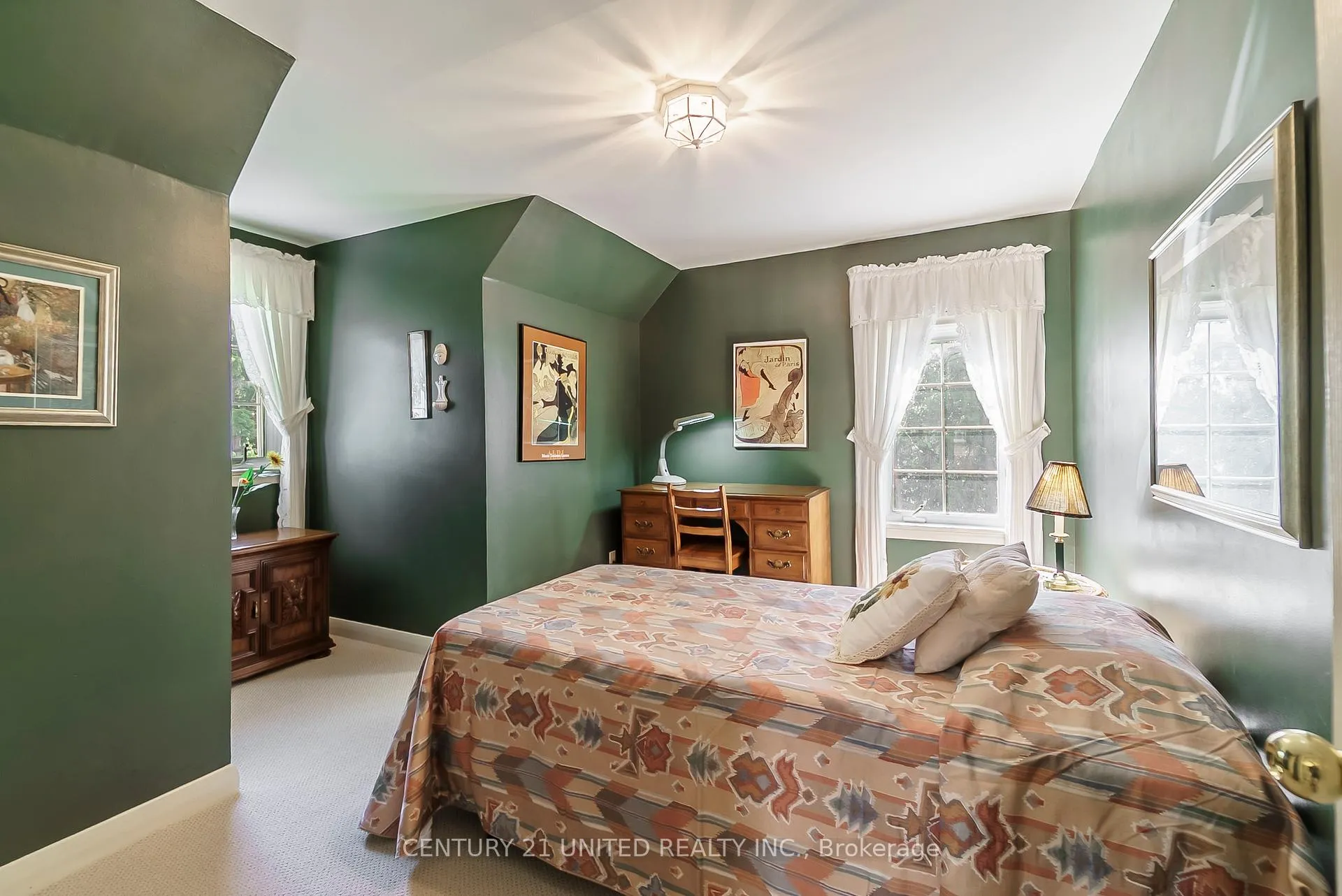 Photo 22 of 916 Valleyview Drive, Peterborough, Monaghan Ward 2 — HOMEH