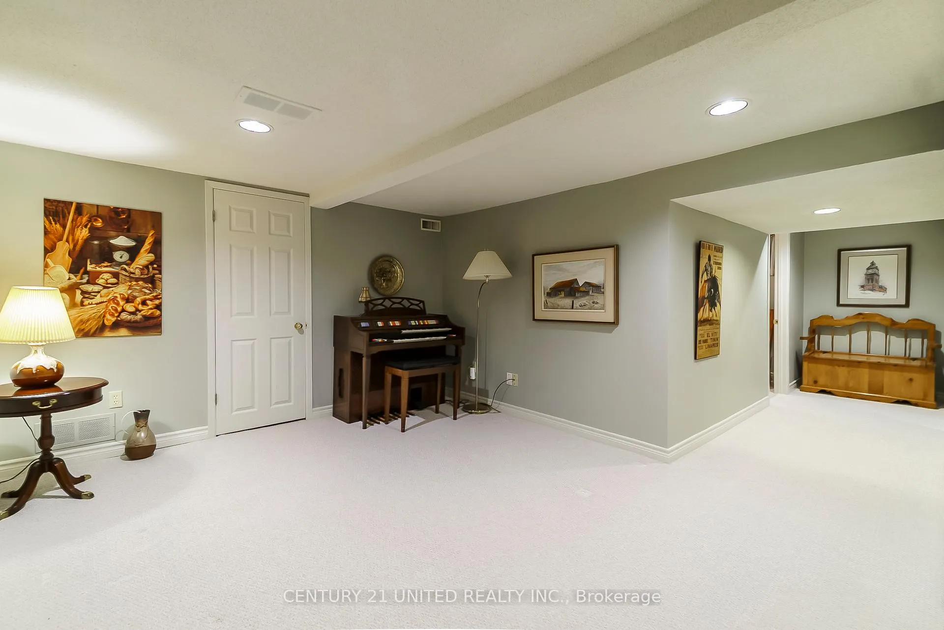 Photo 25 of 916 Valleyview Drive, Peterborough, Monaghan Ward 2 — HOMEH
