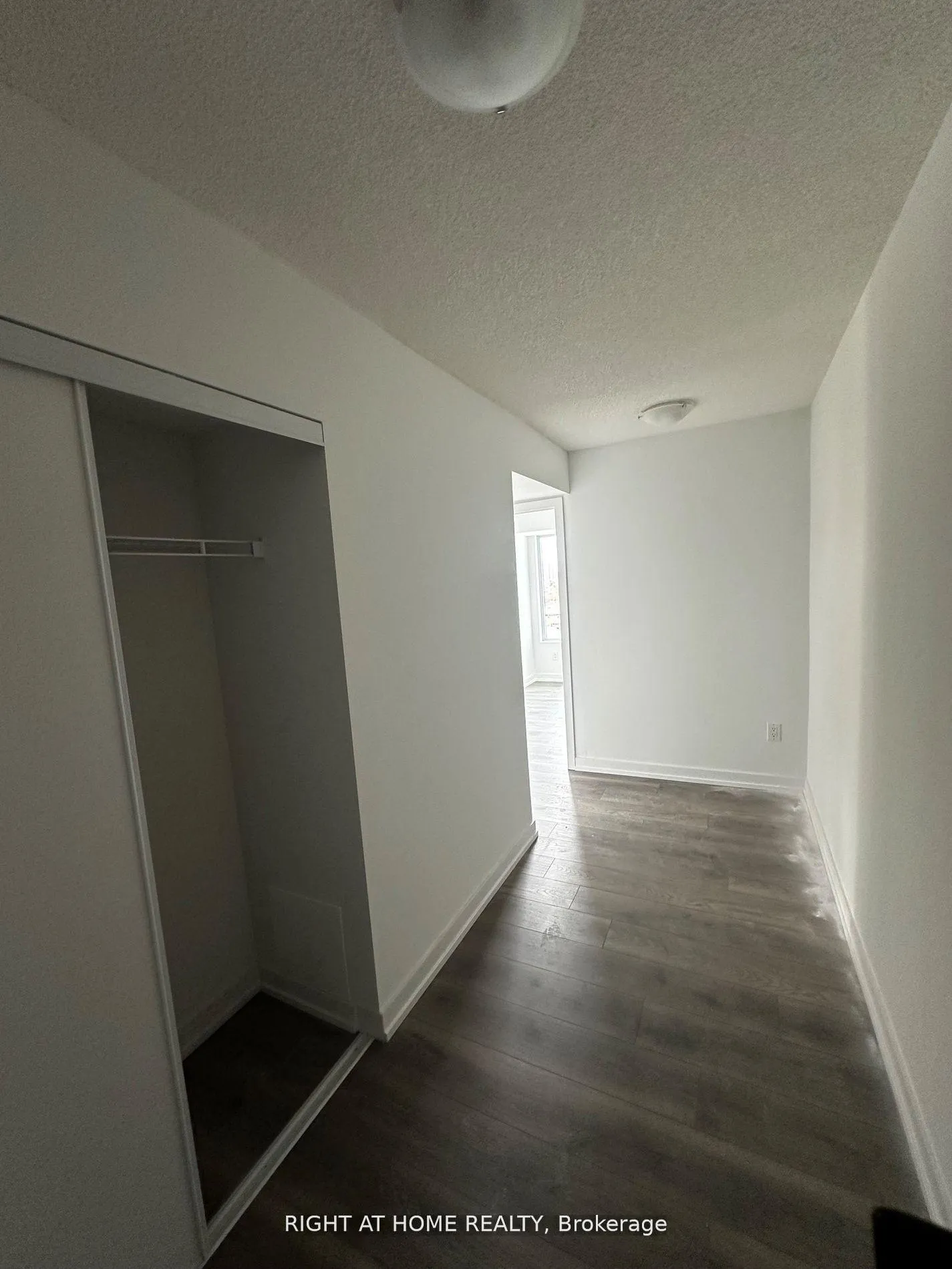 Photo 7 of Unit 902, 1435 Celebration Drive, Pickering, Bay Ridges — HOMEH