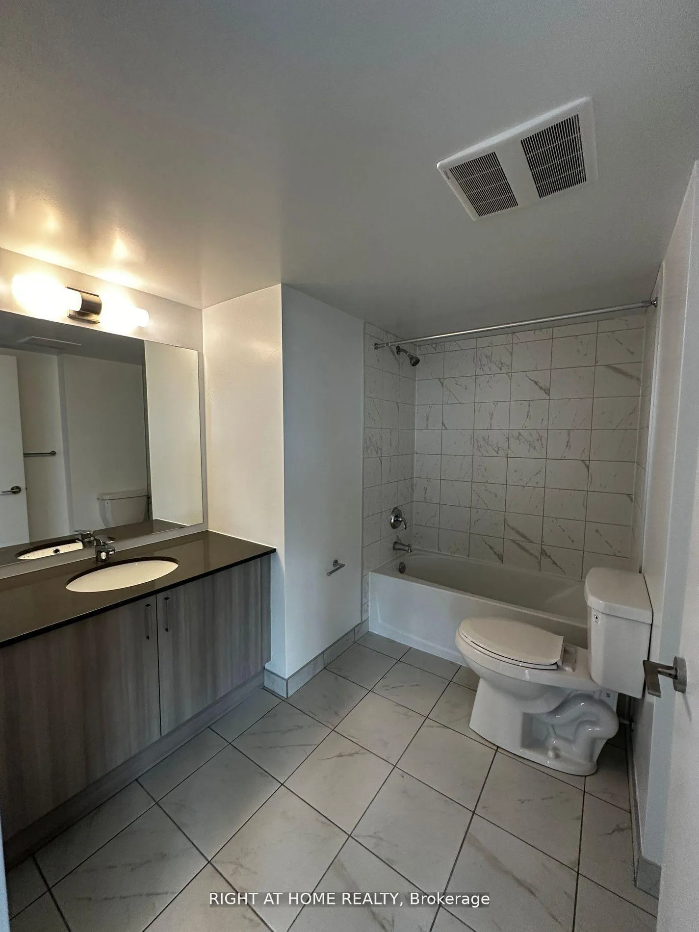 Photo 11 of Unit 902, 1435 Celebration Drive, Pickering, Bay Ridges — HOMEH