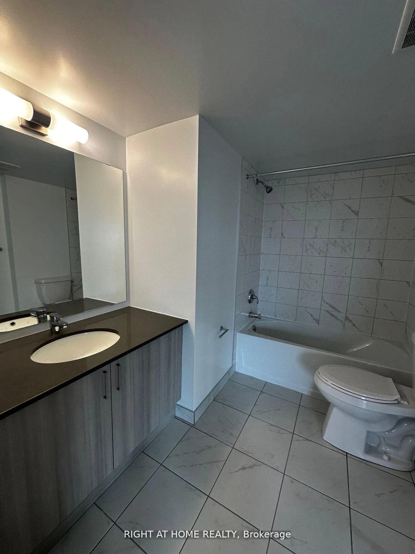 Photo 12 of Unit 902, 1435 Celebration Drive, Pickering, Bay Ridges — HOMEH