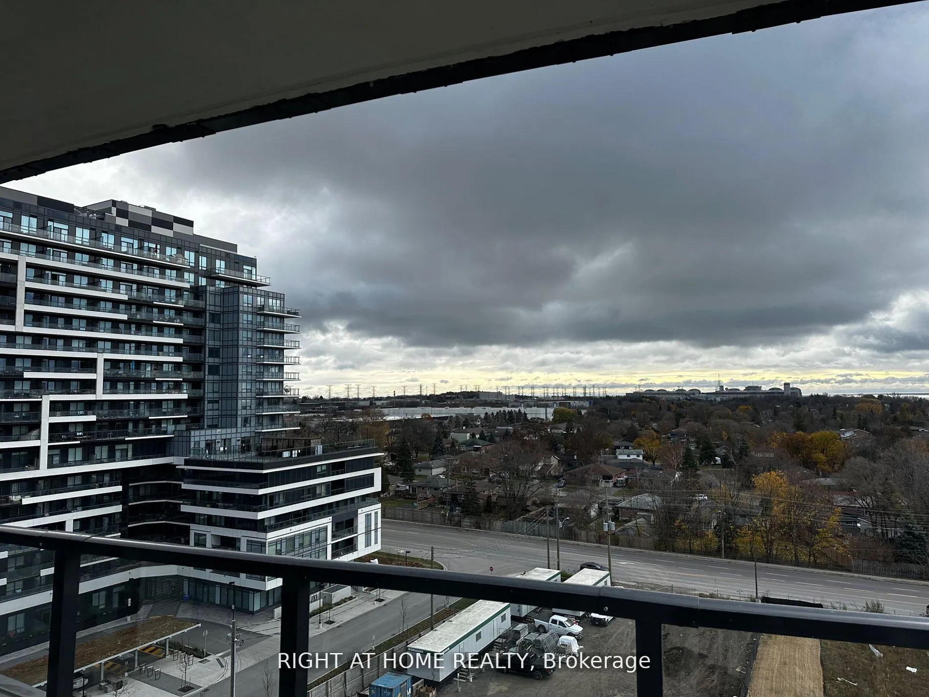 Photo 15 of Unit 902, 1435 Celebration Drive, Pickering, Bay Ridges — HOMEH