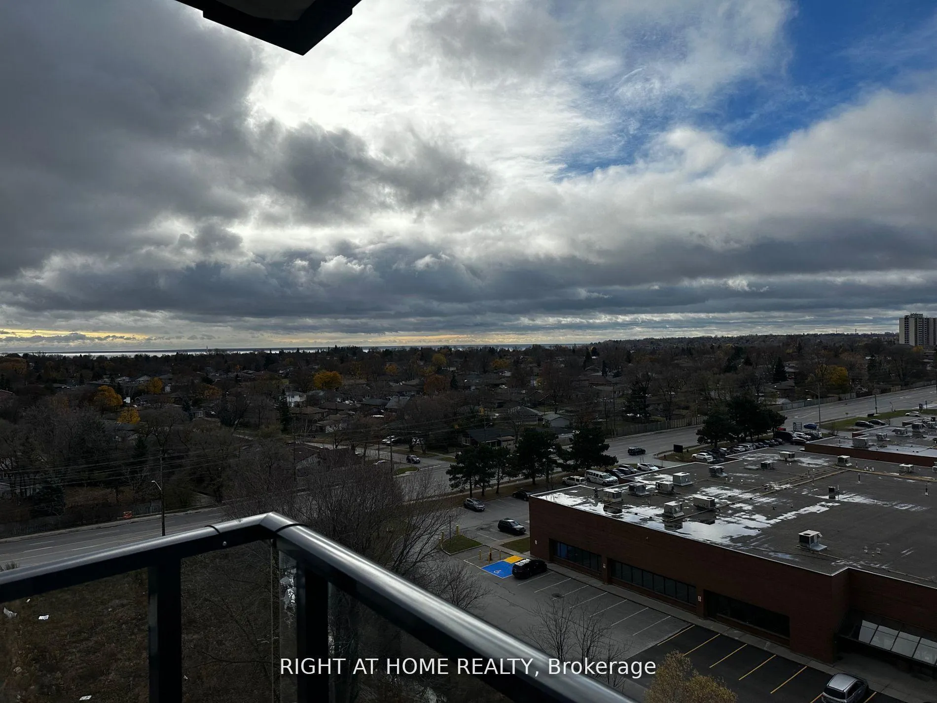 Photo 16 of Unit 902, 1435 Celebration Drive, Pickering, Bay Ridges — HOMEH