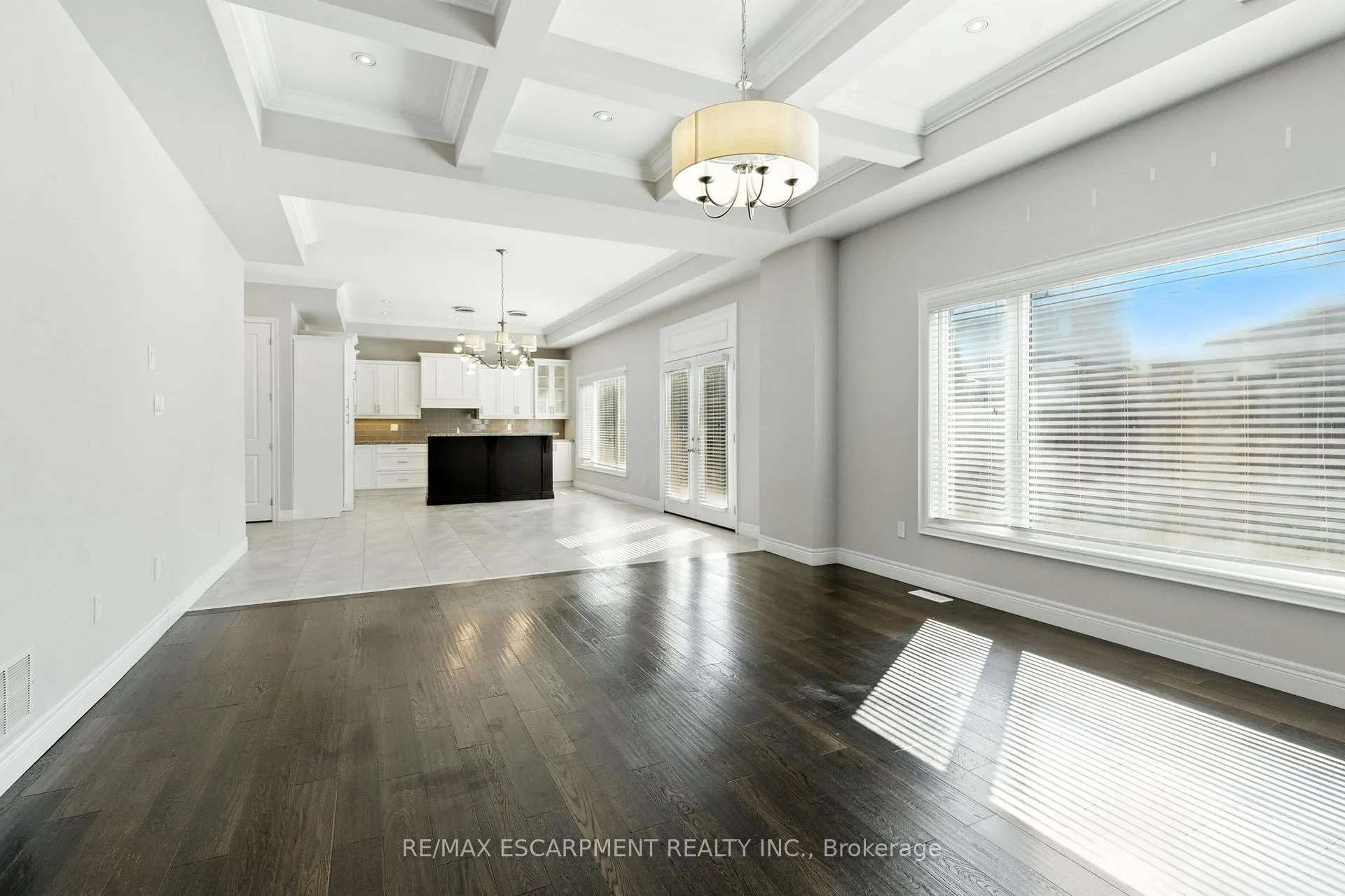 Photo 14 of 43 Riesling Court, Hamilton, Gershome — HOMEH
