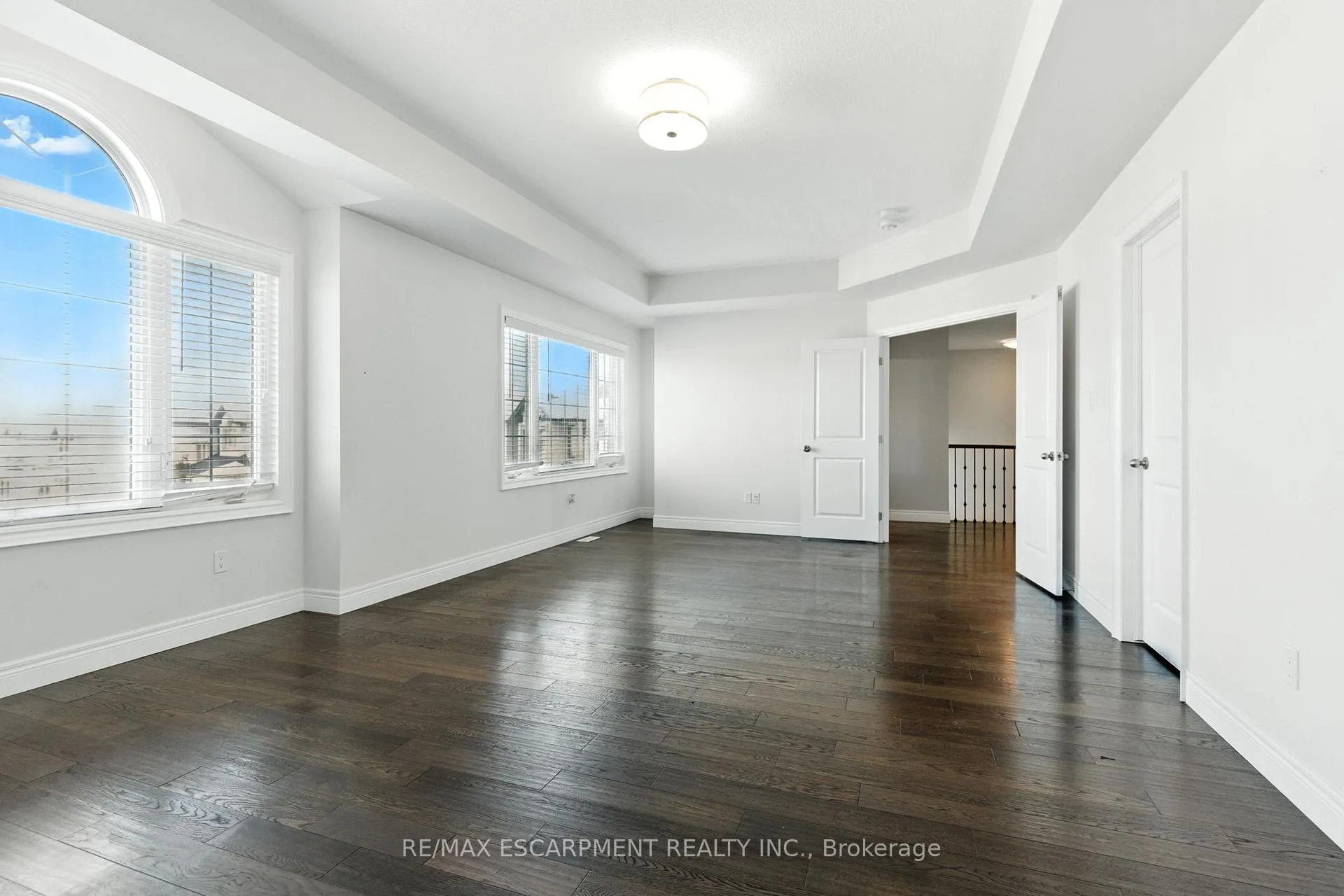 Photo 18 of 43 Riesling Court, Hamilton, Gershome — HOMEH