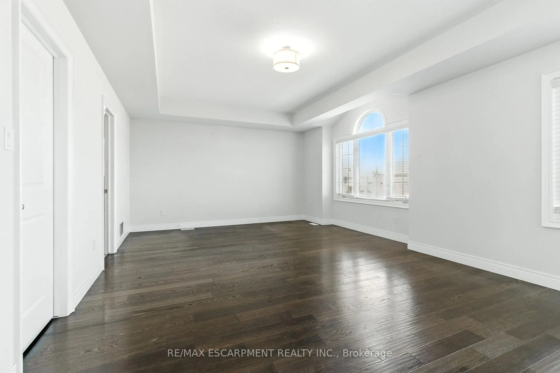 Photo 19 of 43 Riesling Court, Hamilton, Gershome — HOMEH