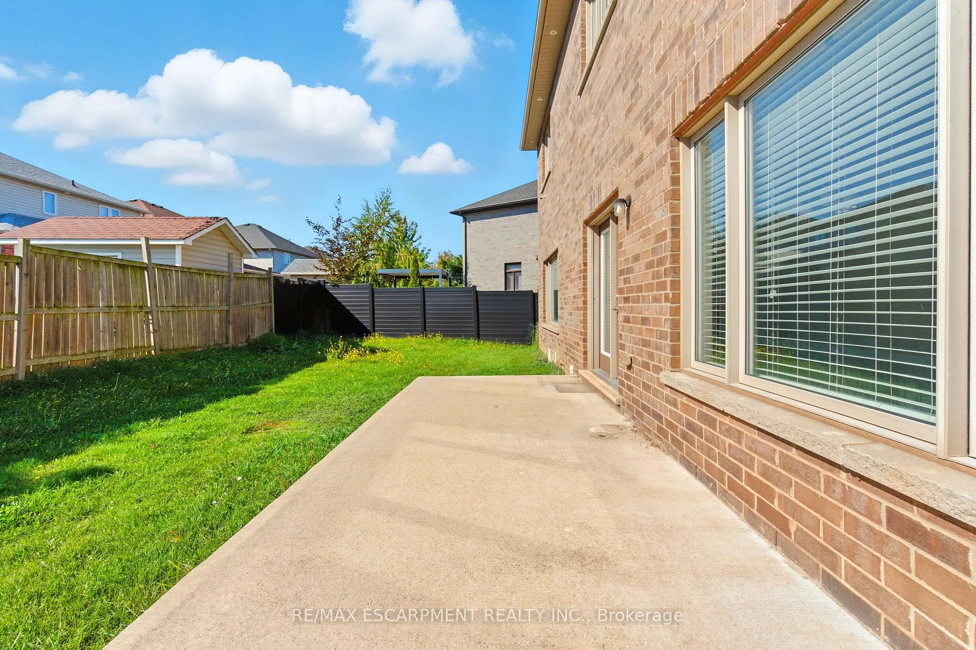 Photo 43 of 43 Riesling Court, Hamilton, Gershome — HOMEH