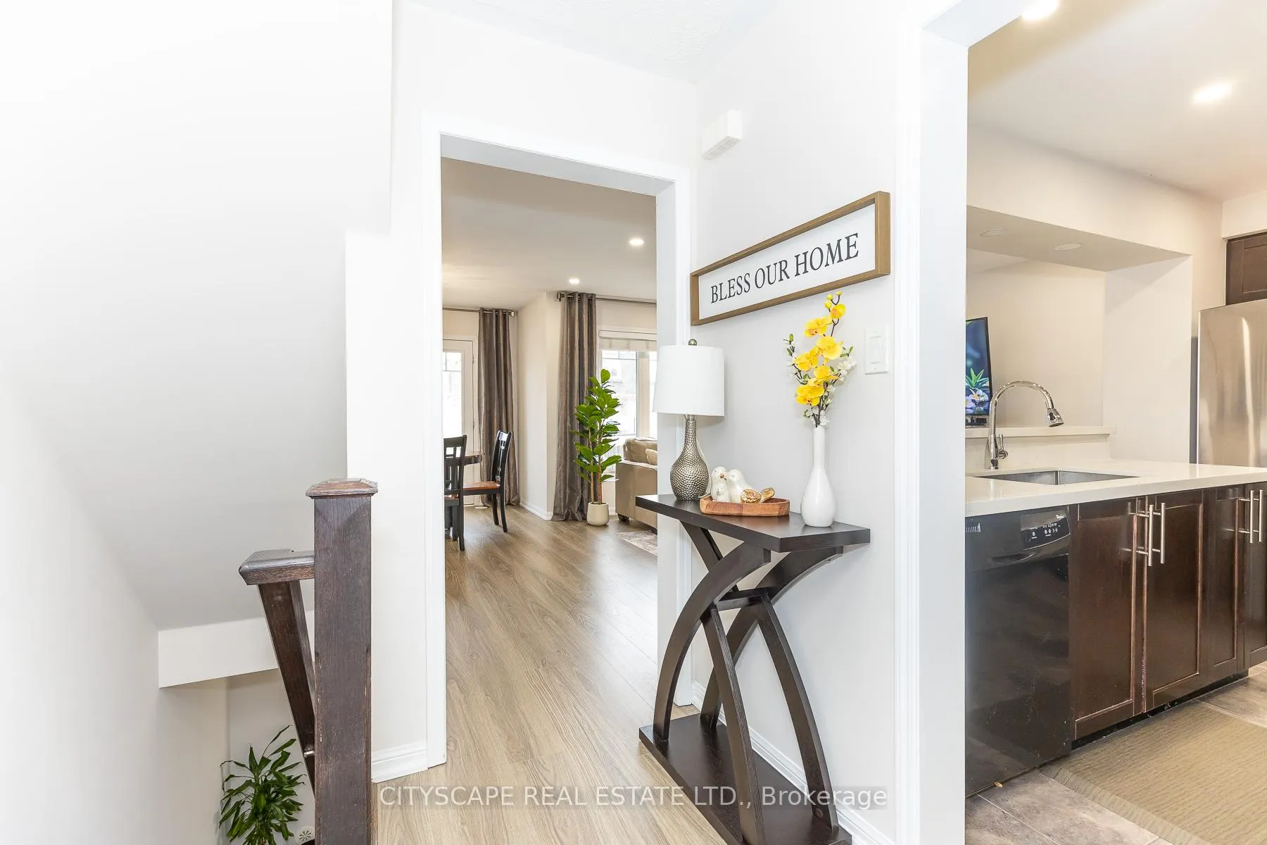 Photo 5 of 935 Nadalin Heights, Milton, Willmott — HOMEH
