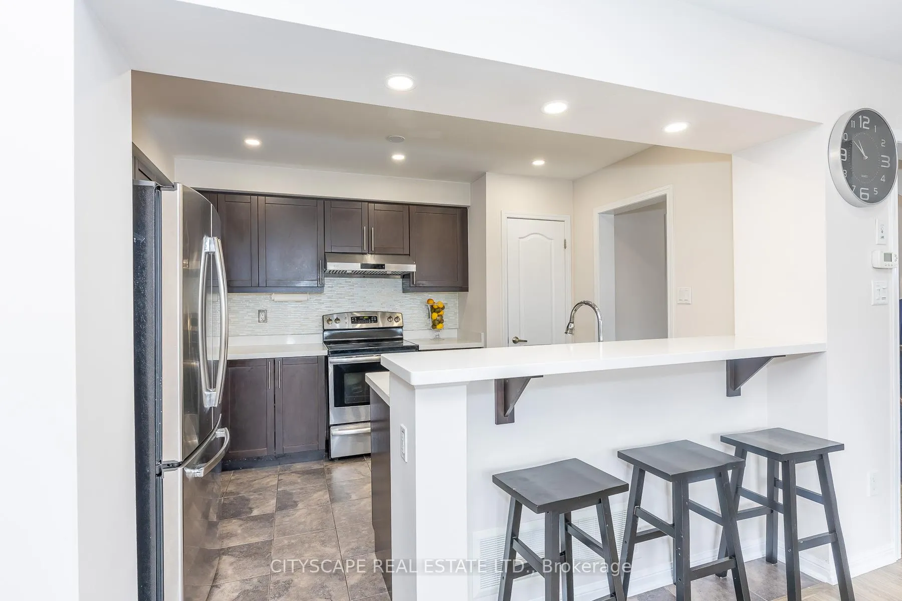 Photo 29 of 935 Nadalin Heights, Milton, Willmott — HOMEH