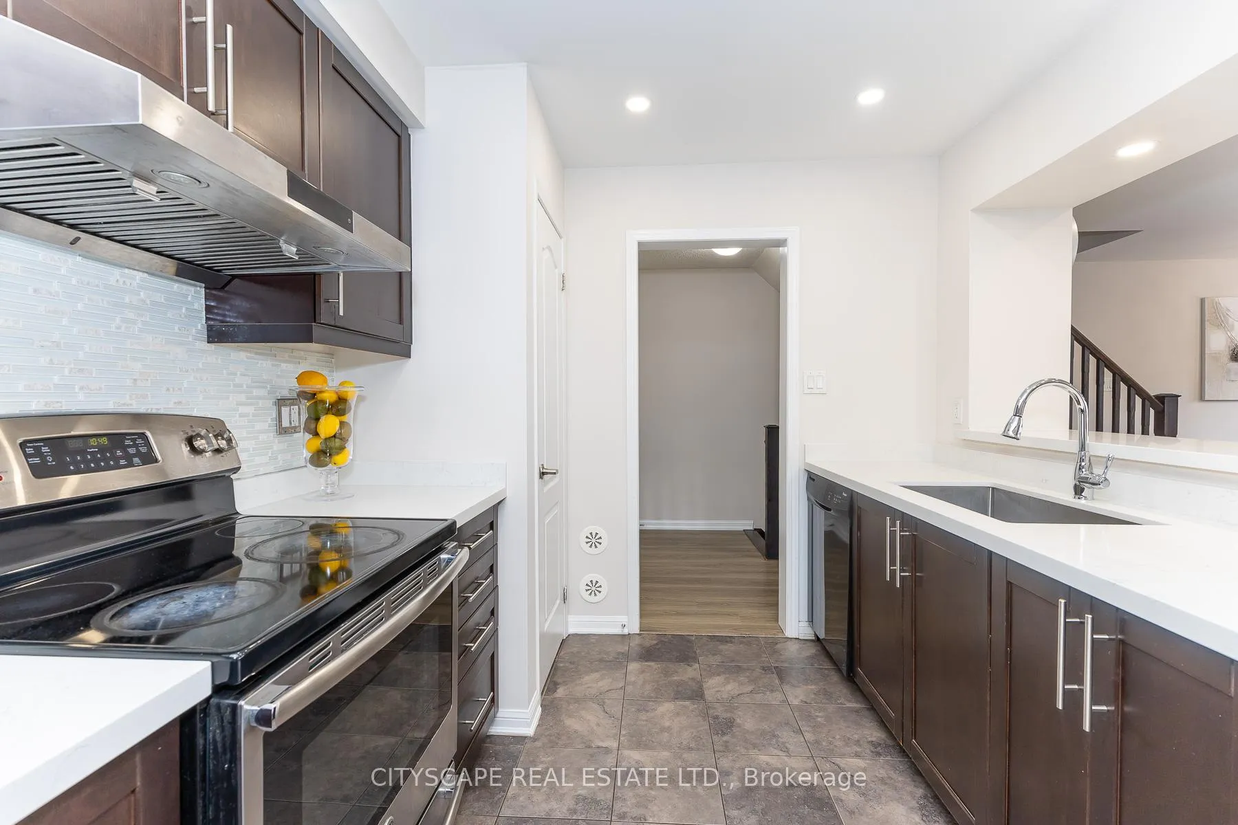 Photo 33 of 935 Nadalin Heights, Milton, Willmott — HOMEH
