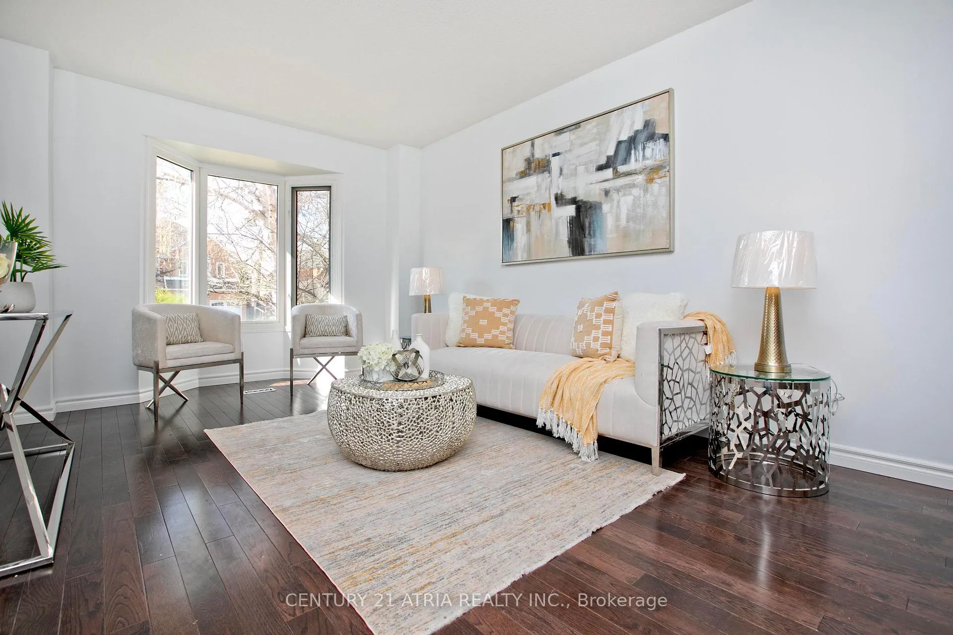 Photo 2 of 53 Conistan Road, Markham, Unionville — HOMEH