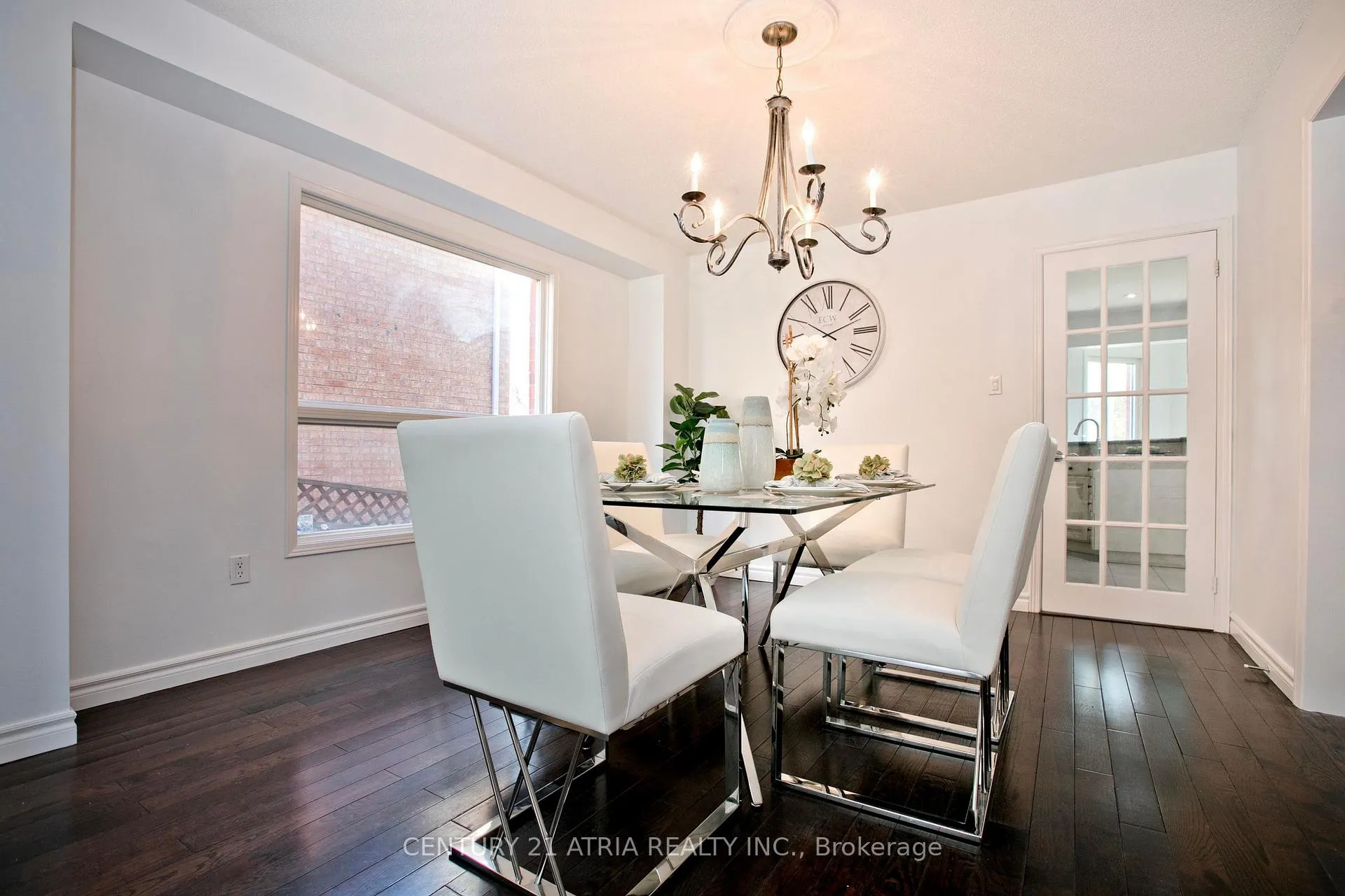 Photo 7 of 53 Conistan Road, Markham, Unionville — HOMEH