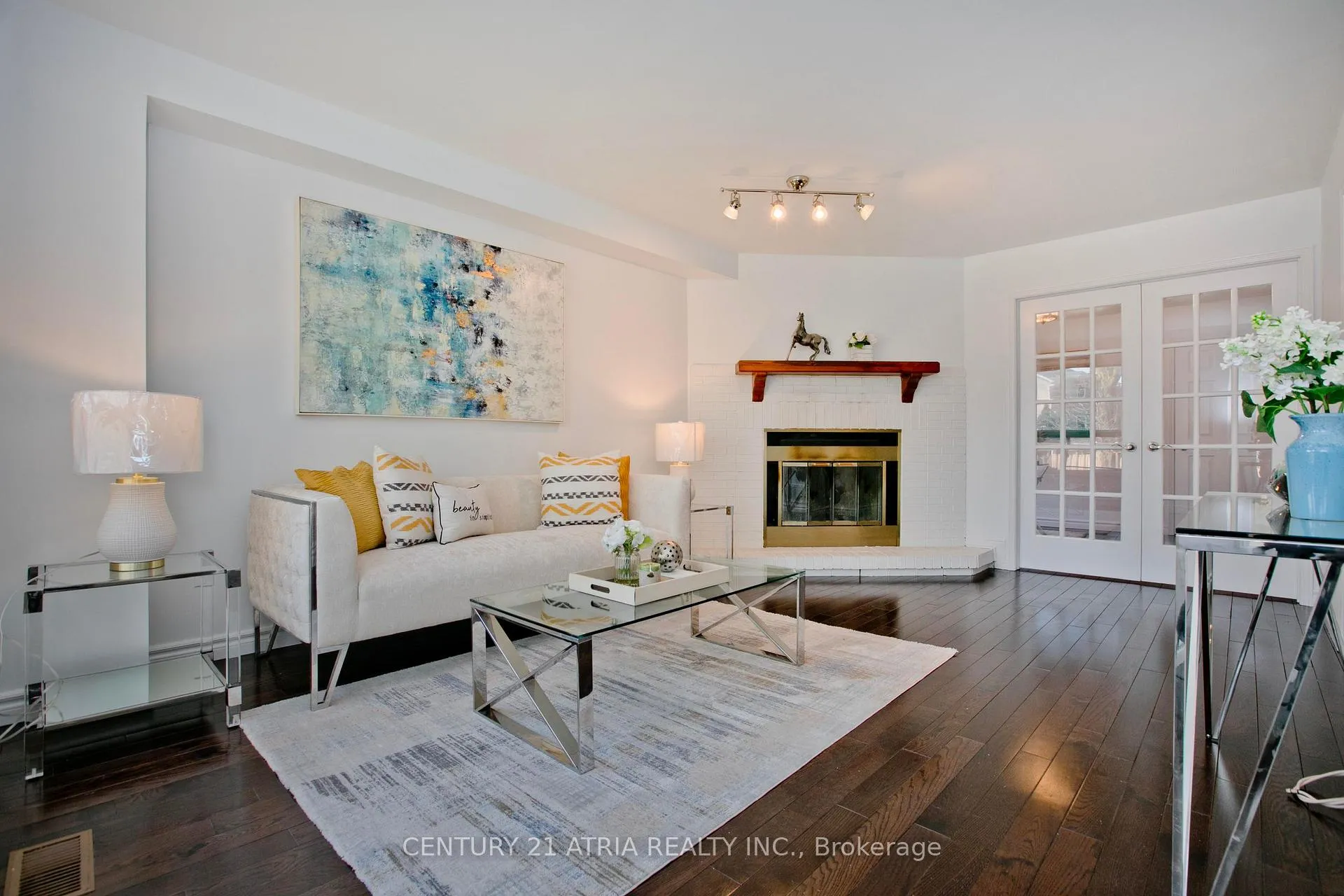 Photo 13 of 53 Conistan Road, Markham, Unionville — HOMEH
