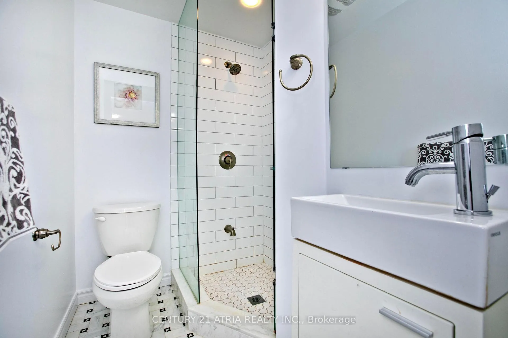 Photo 25 of 53 Conistan Road, Markham, Unionville — HOMEH