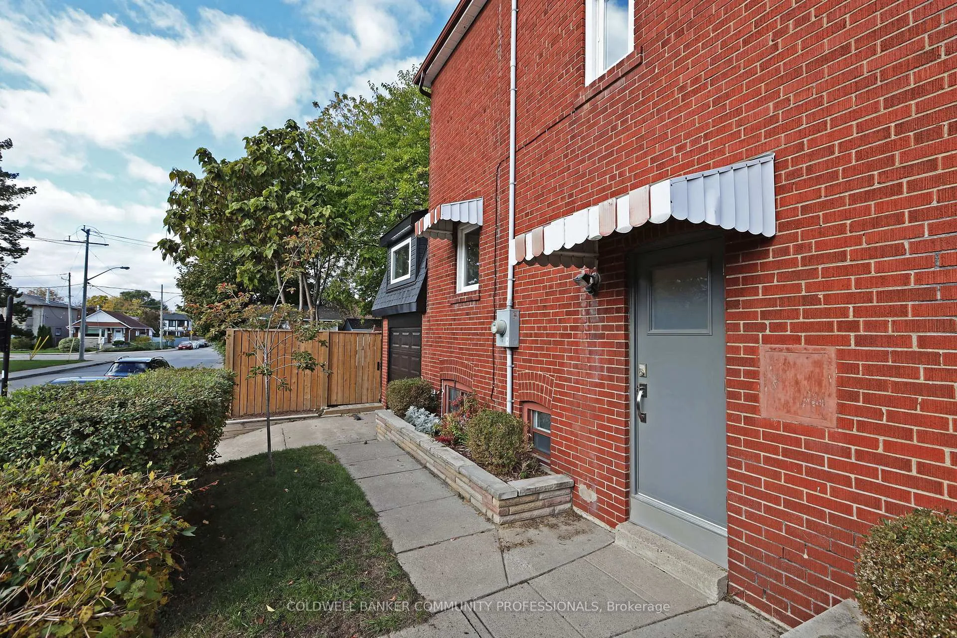 Photo 39 of 2 Lankin Boulevard, Toronto, Danforth Village-East York — HOMEH
