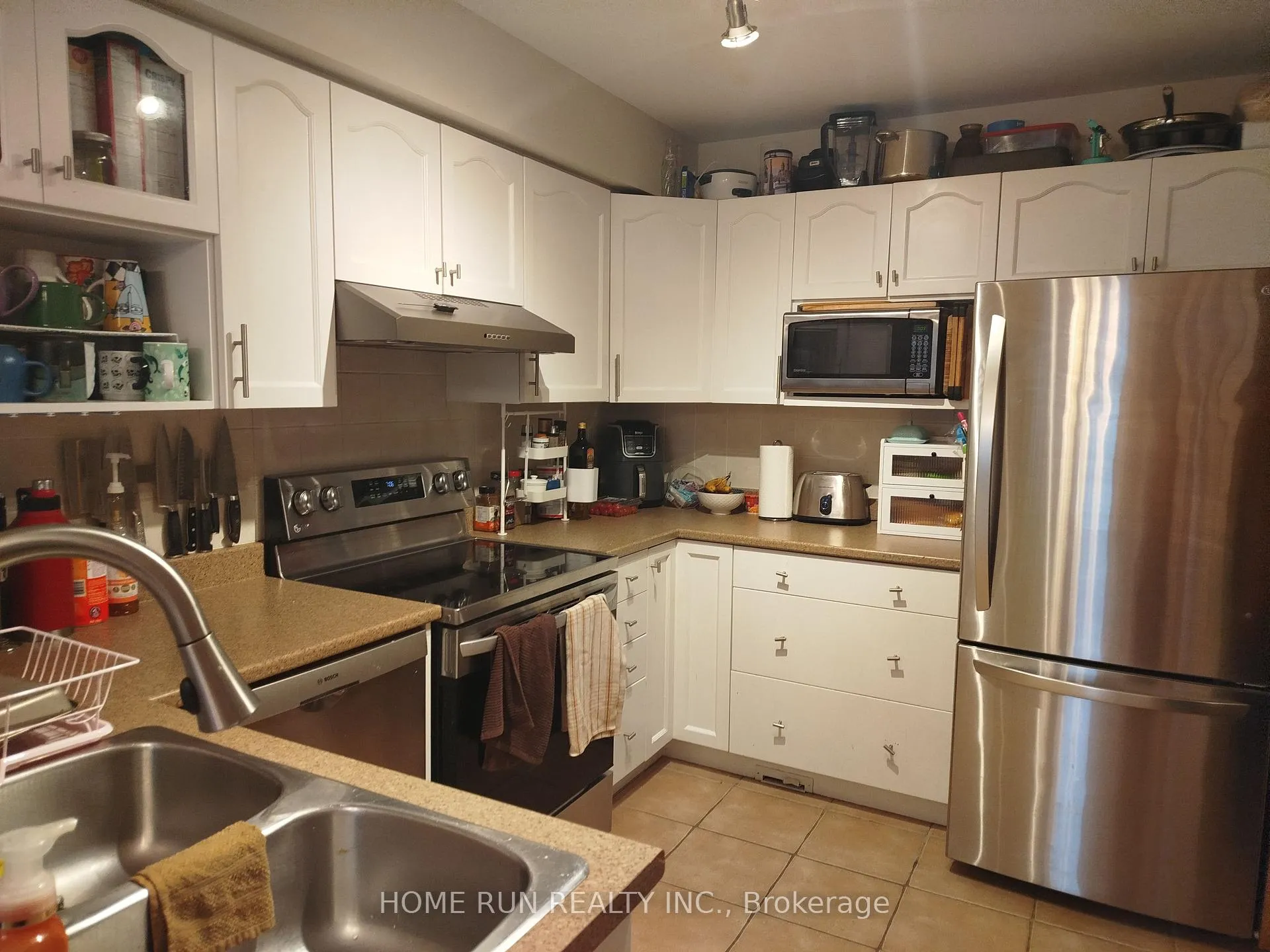 Photo 5 of 131 Braddock Private, Ottawa, Barrhaven - Stonebridge — HOMEH